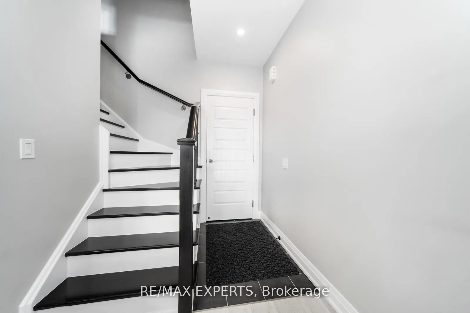 8167 Kipling Avenue, #40