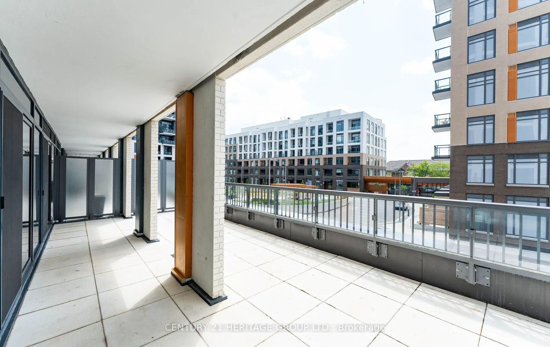 7950 Bathurst Street, #201
