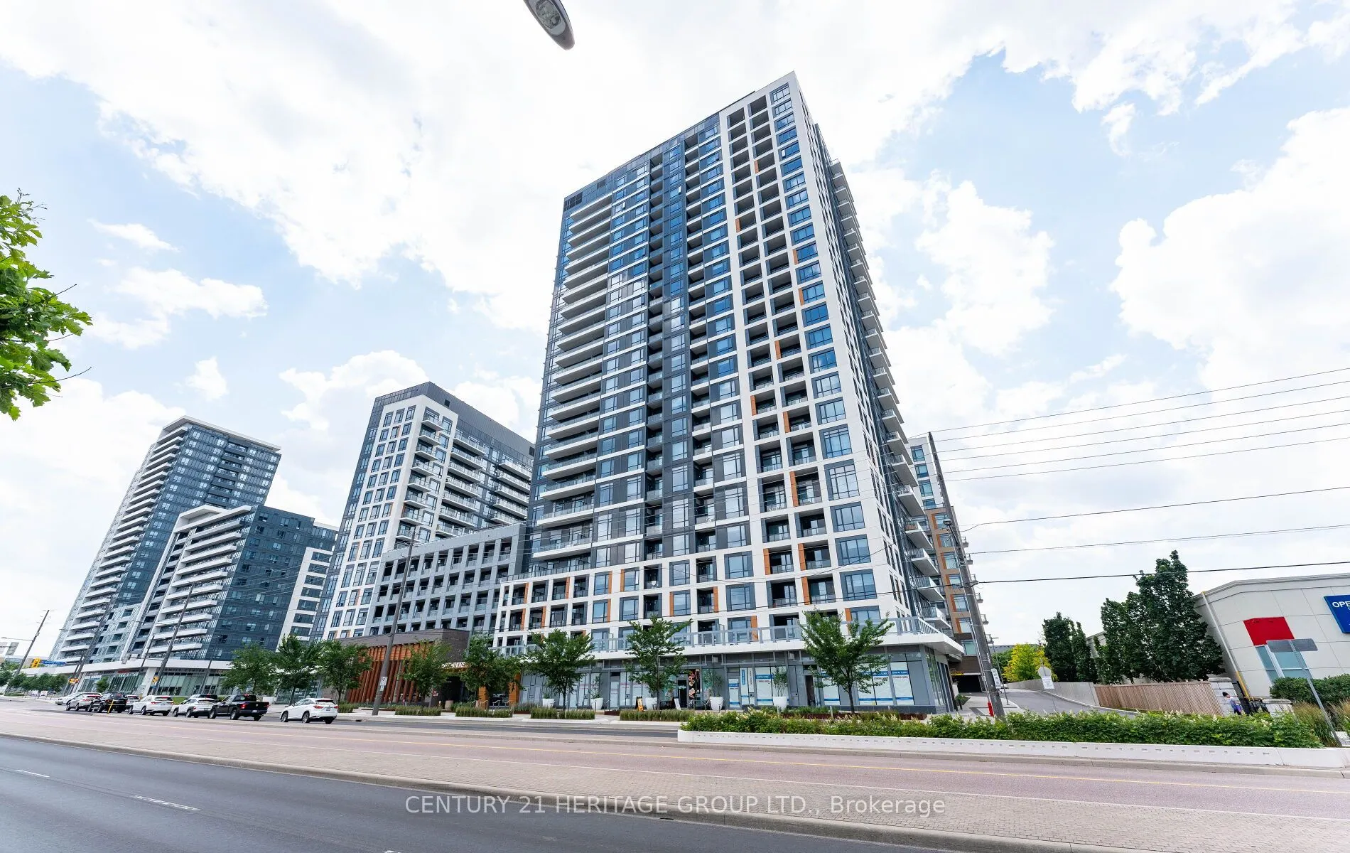 7950 Bathurst Street, #201
