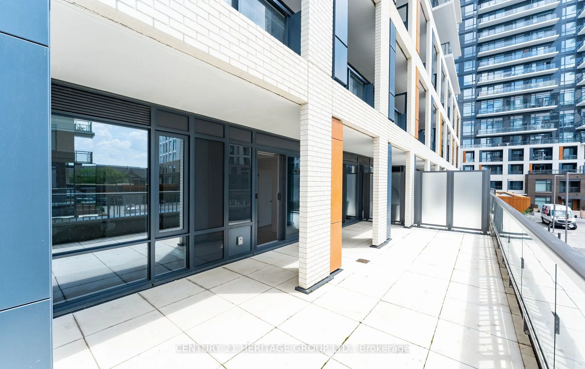 7950 Bathurst Street, #201