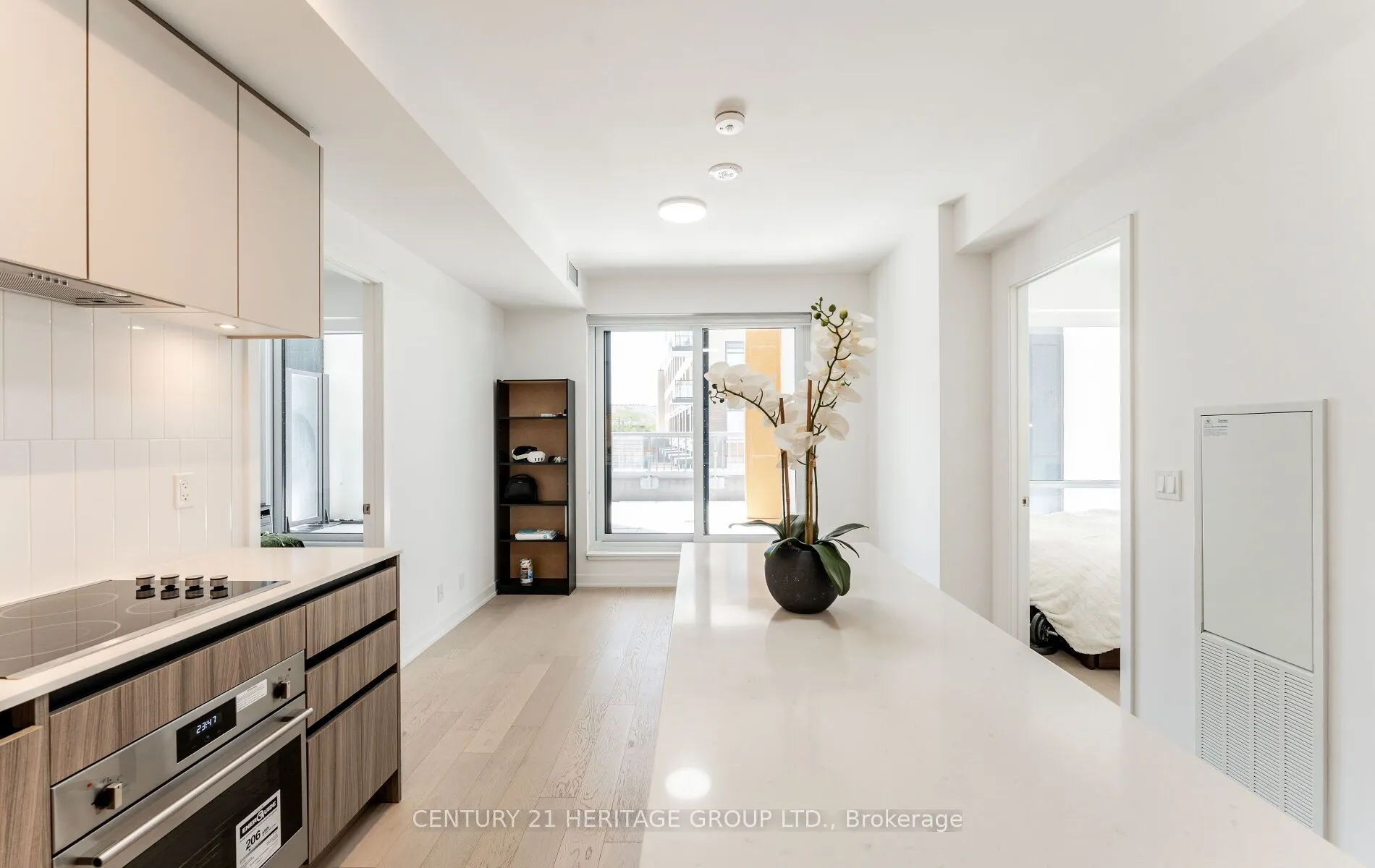 7950 Bathurst Street, #201