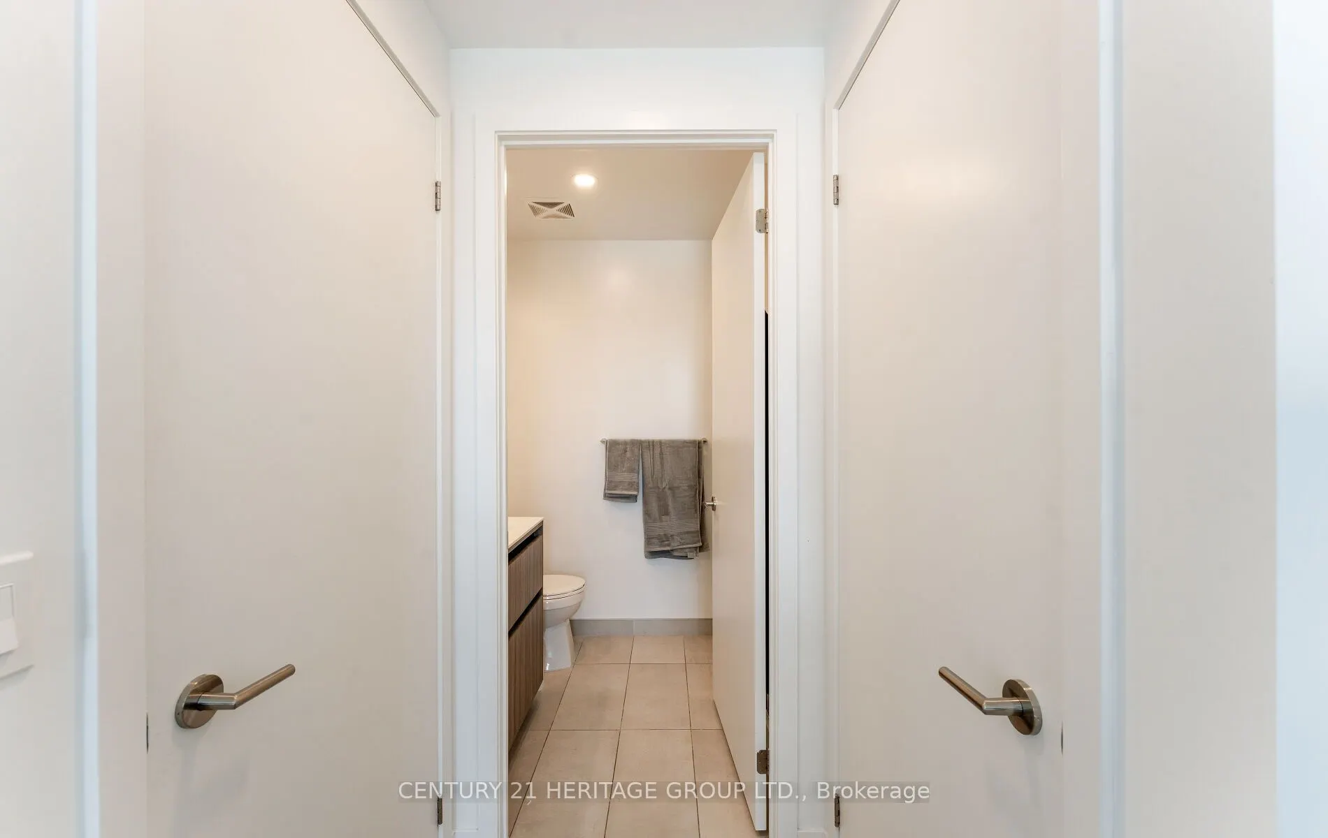 7950 Bathurst Street, #201