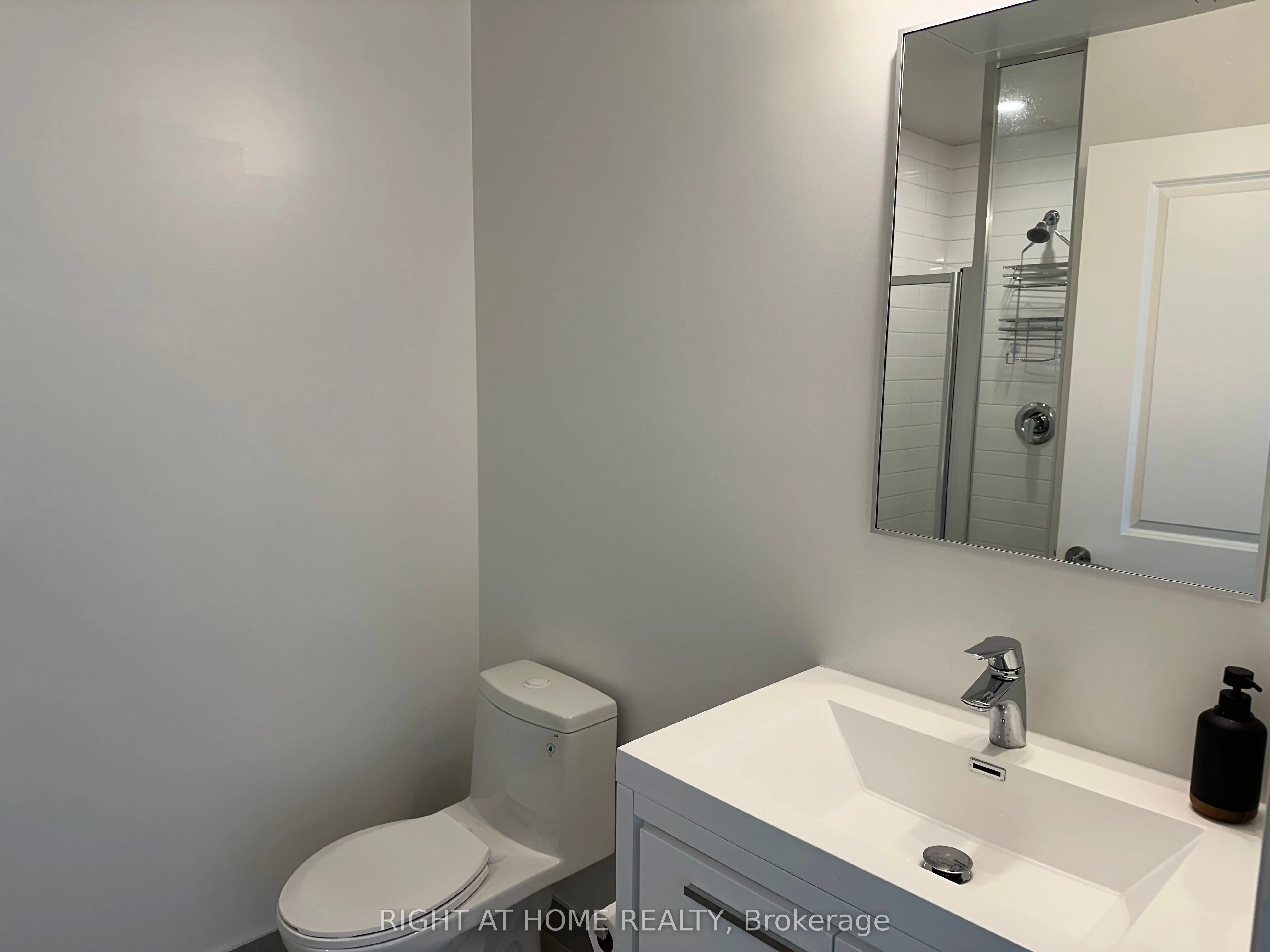 8 Rouge Valley Drive W, #513