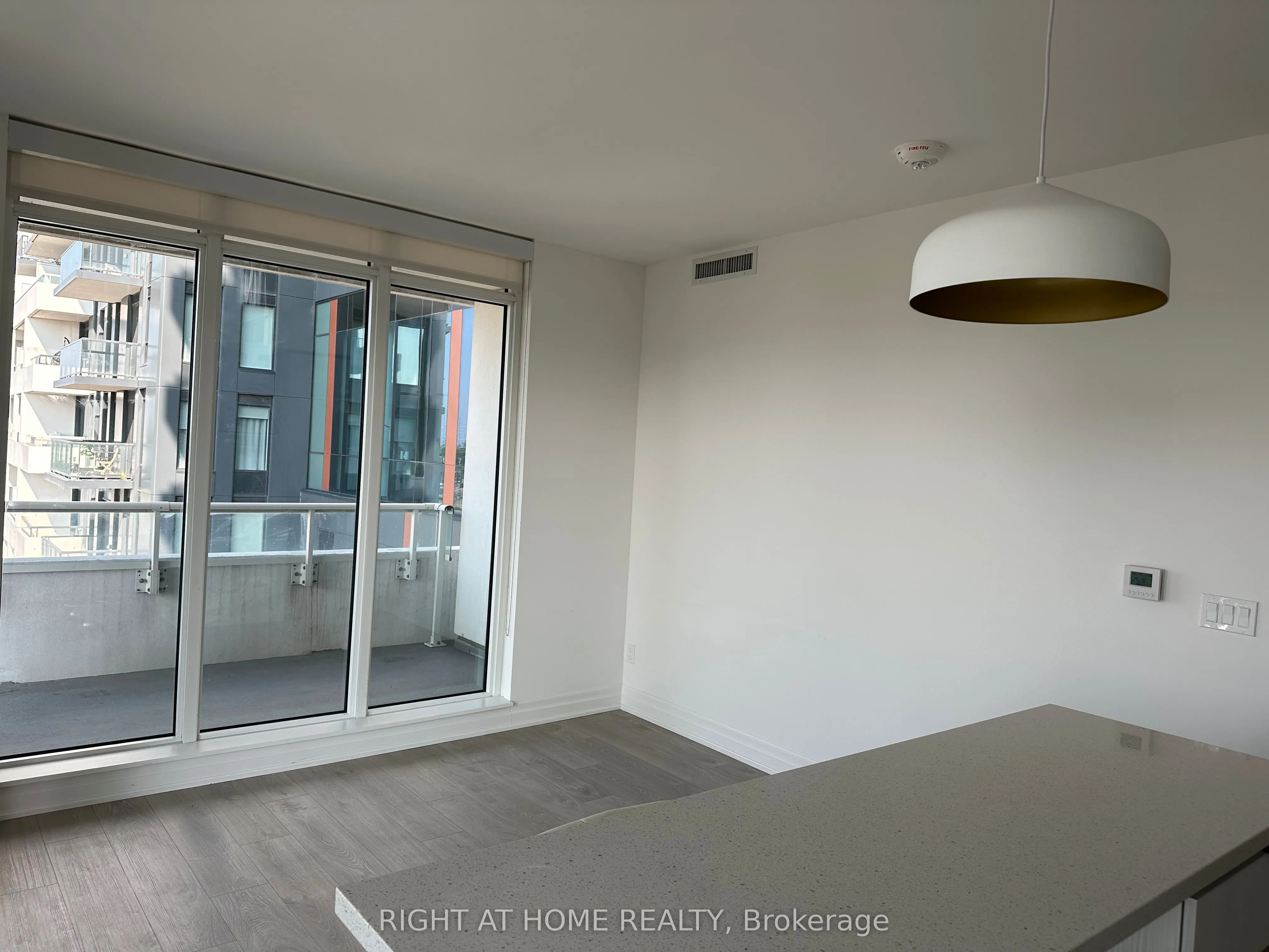 8 Rouge Valley Drive W, #513