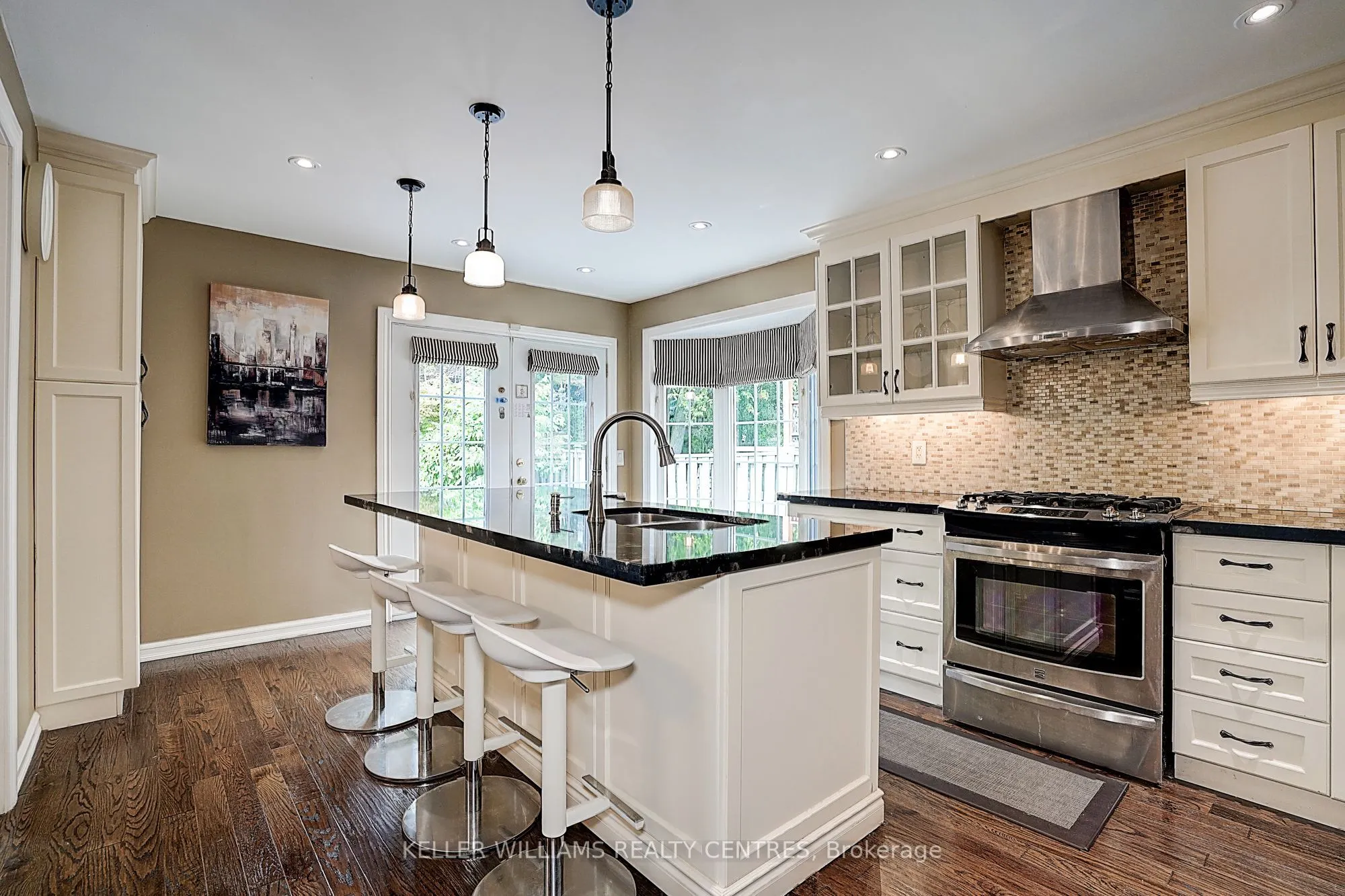 9 Hickory Drive