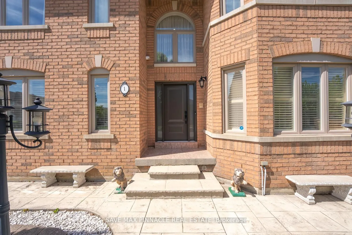 1 Ashton Drive