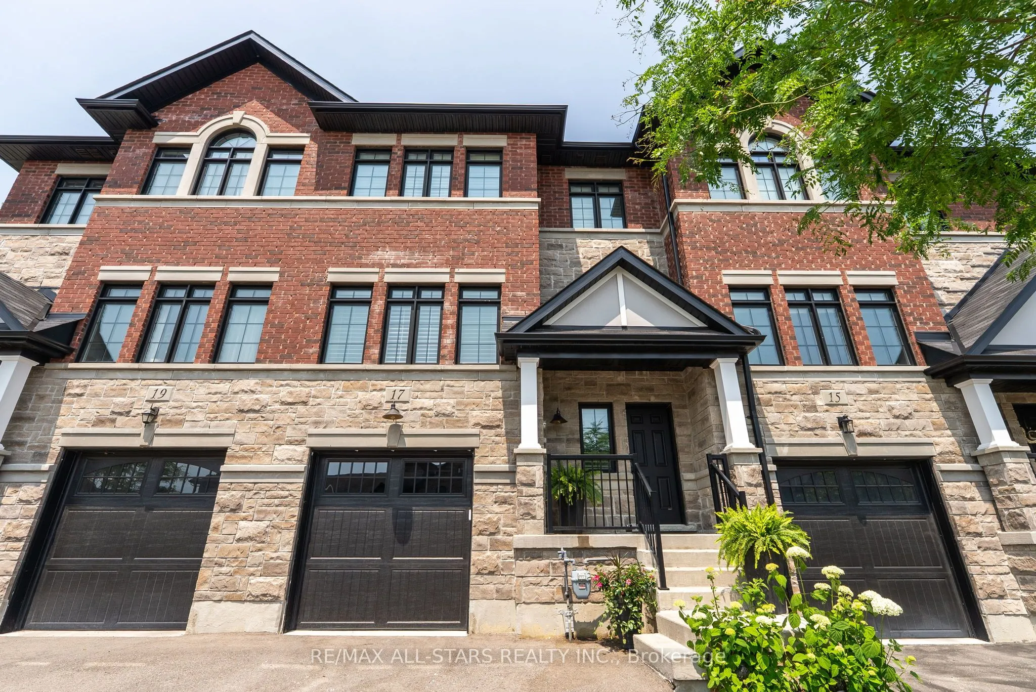 17 Gord Matthews Way