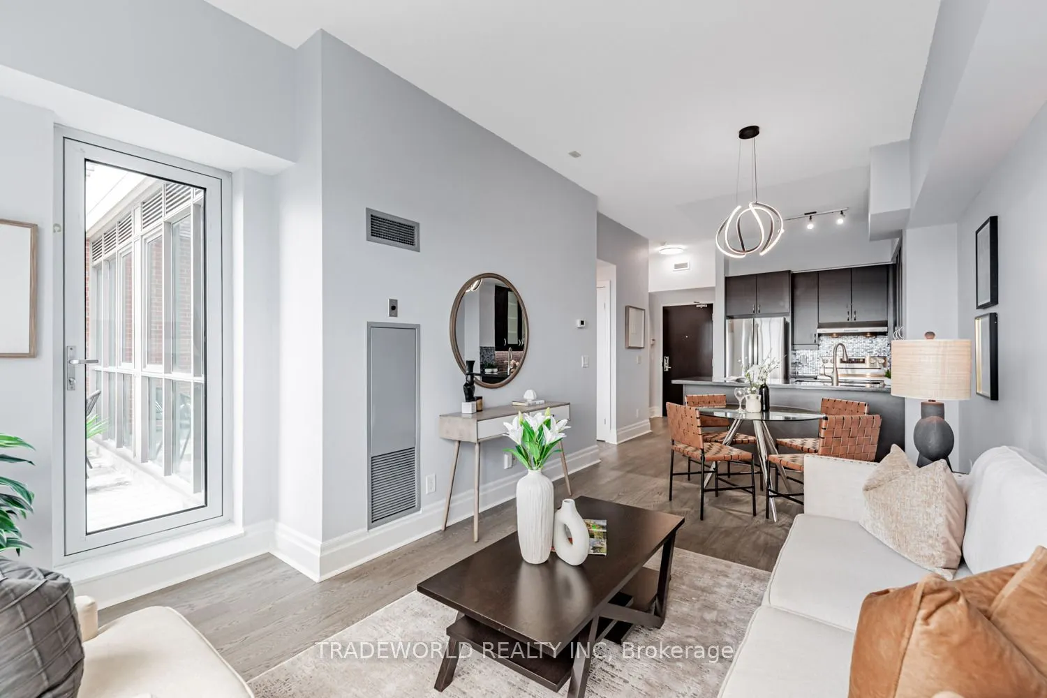 39 Upper Duke Crescent, #707