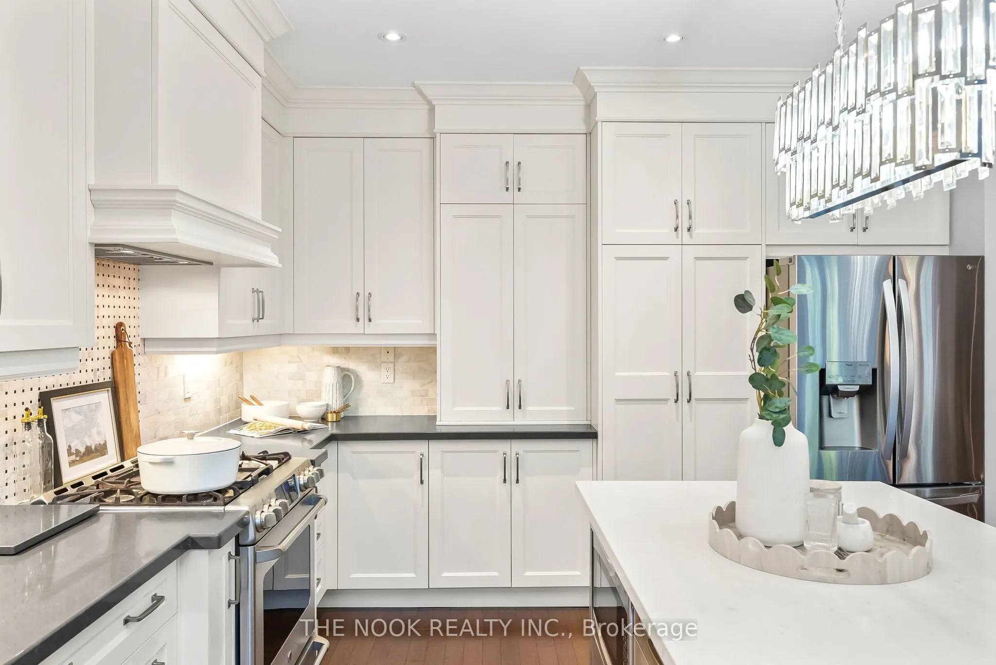 7 ELLSWORTH Avenue