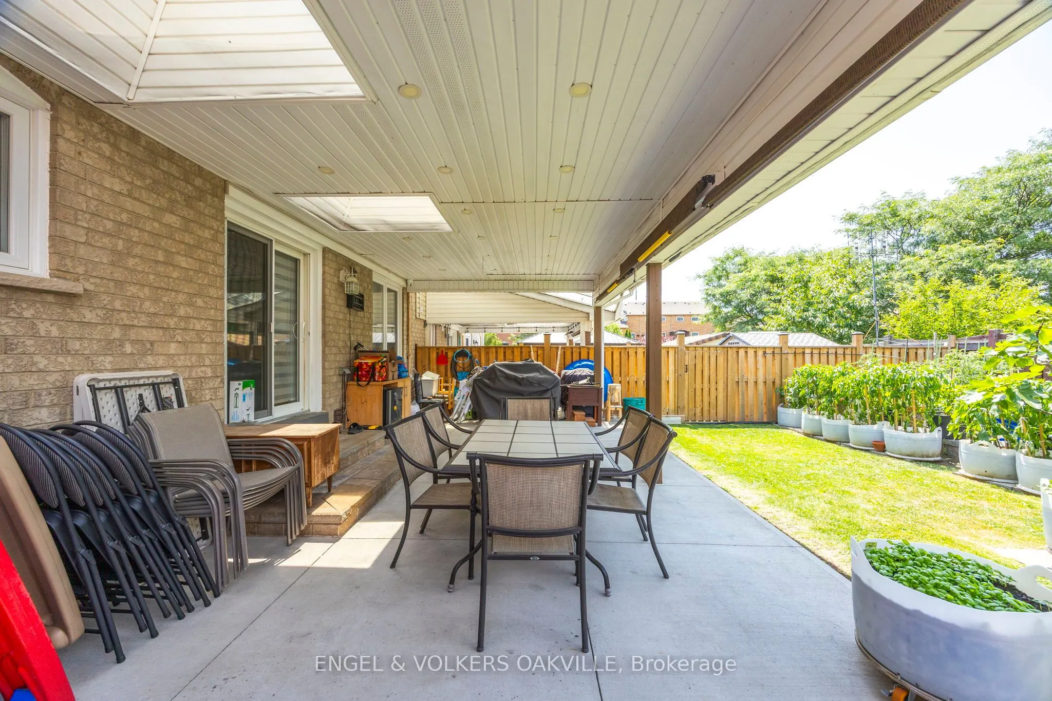 10 Crieff Avenue