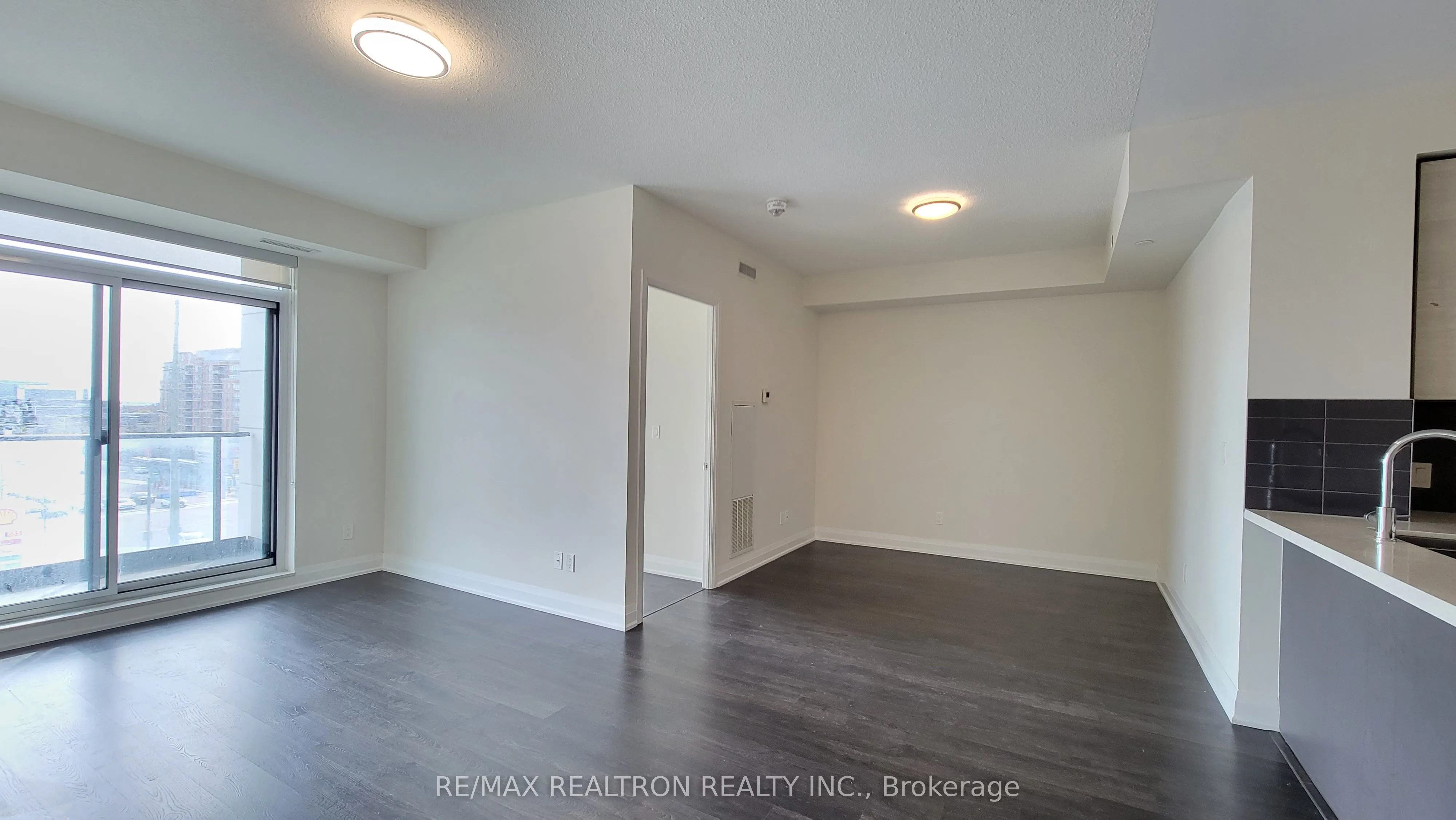 398 Highway 7 E, #505