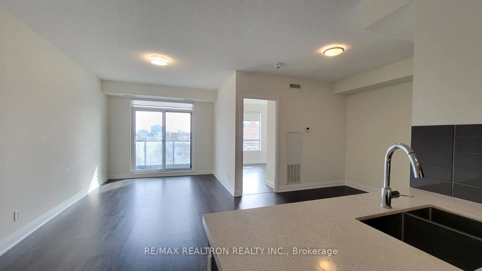 398 Highway 7 E, #505