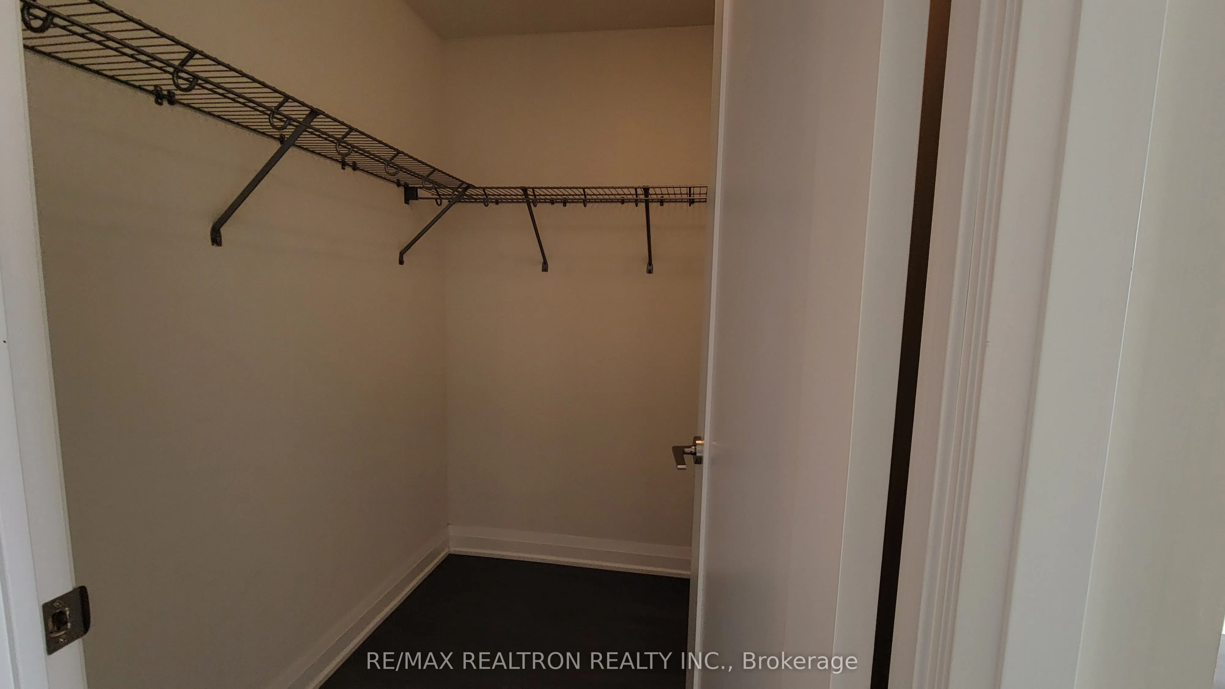 398 Highway 7 E, #505