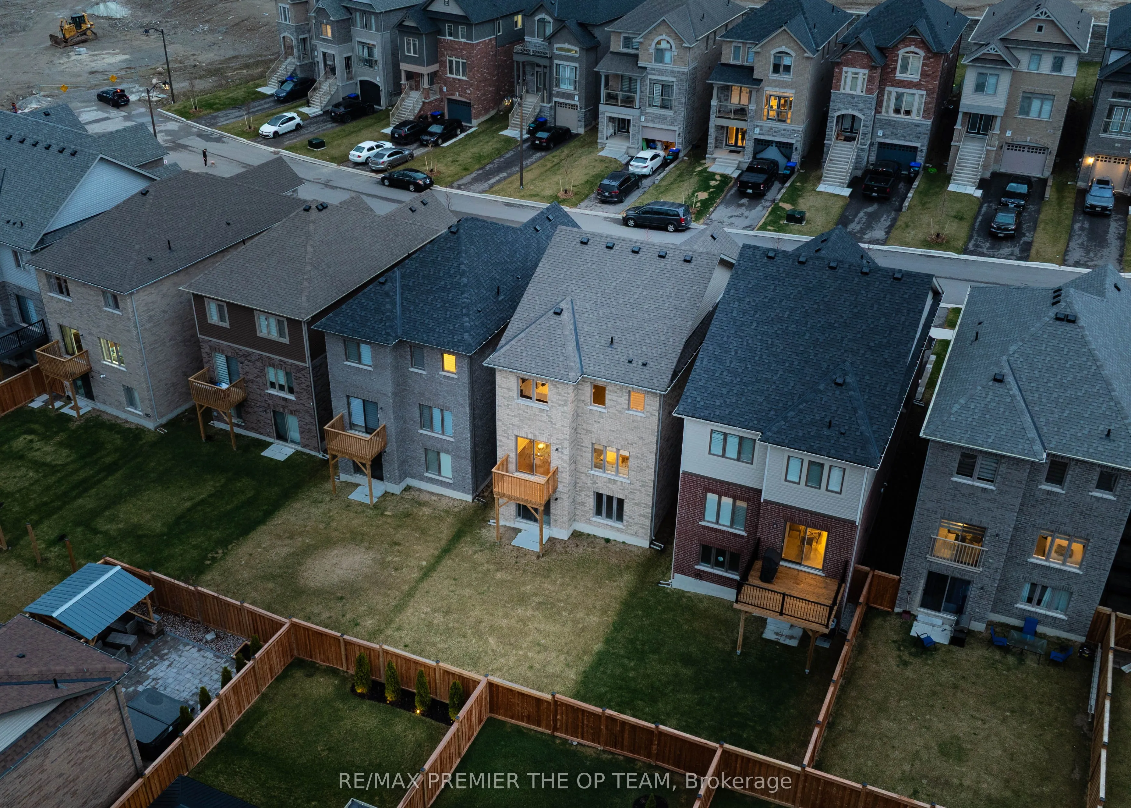 53 Janes Crescent