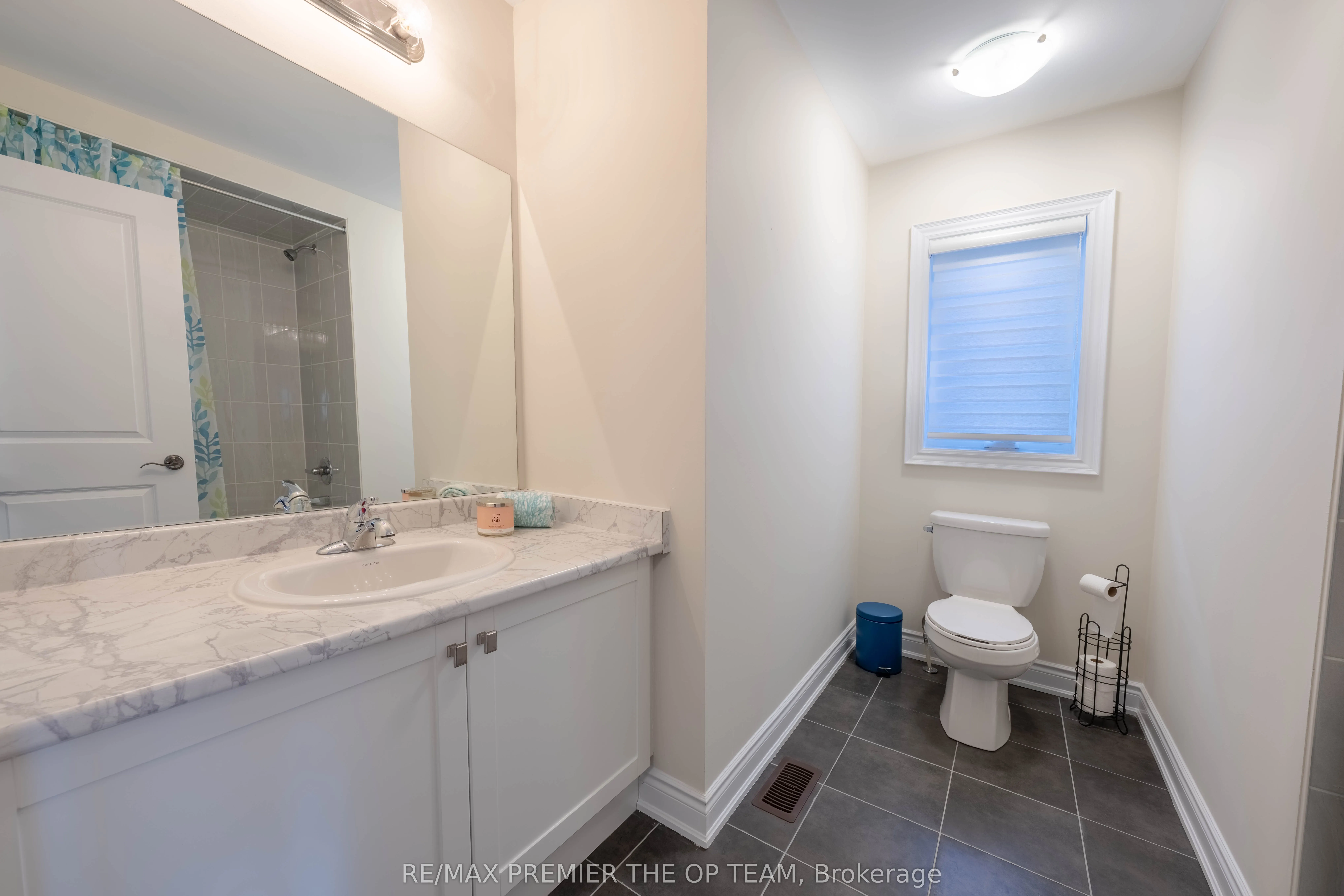 53 Janes Crescent