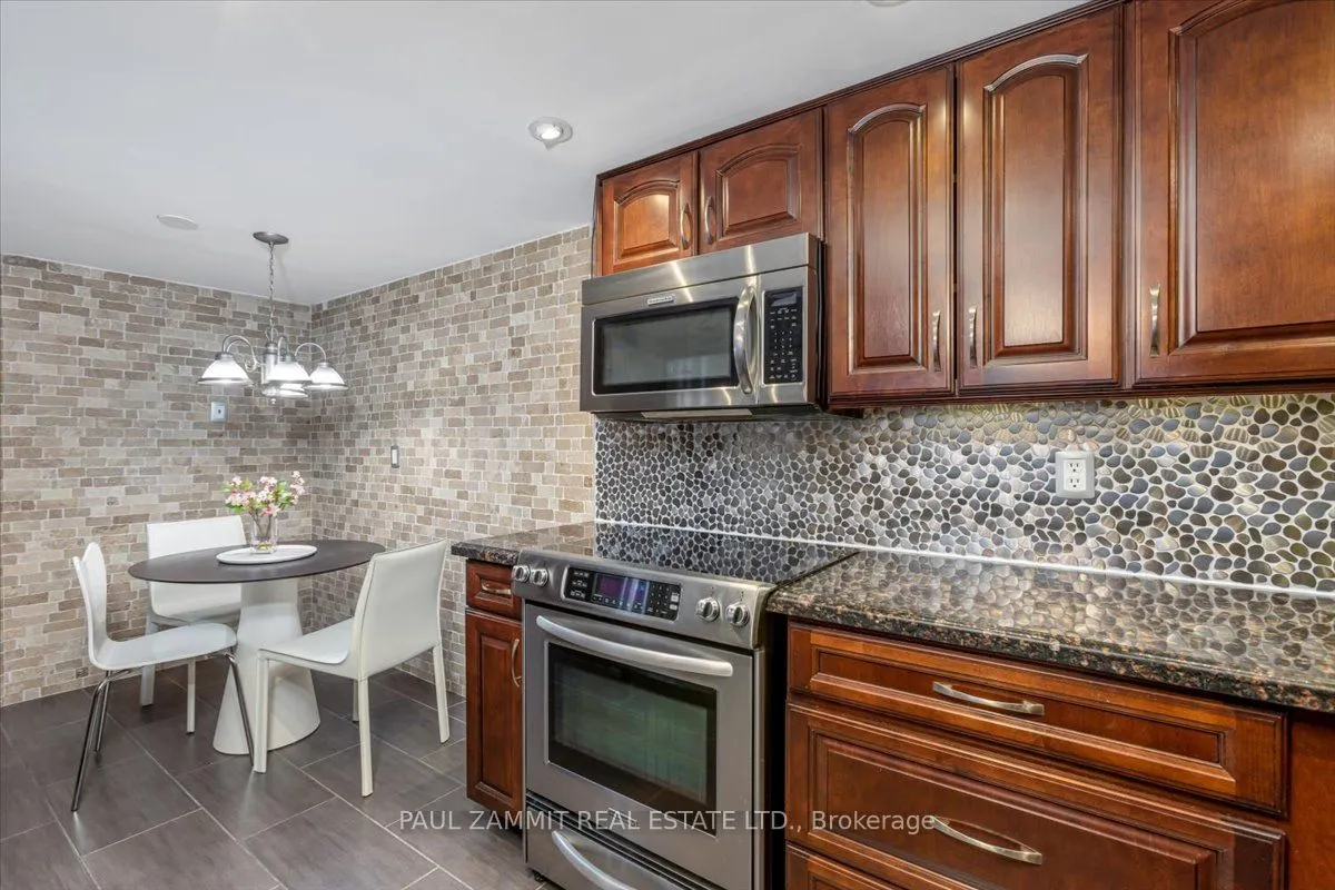 5 Weldrick Road W, #709