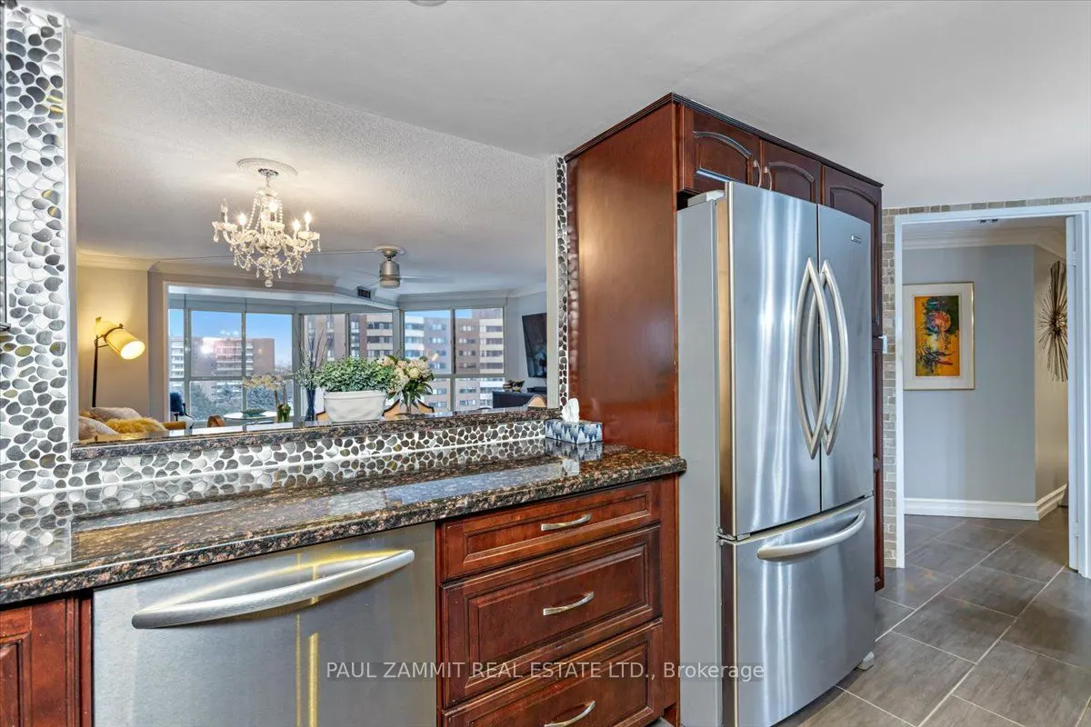 5 Weldrick Road W, #709