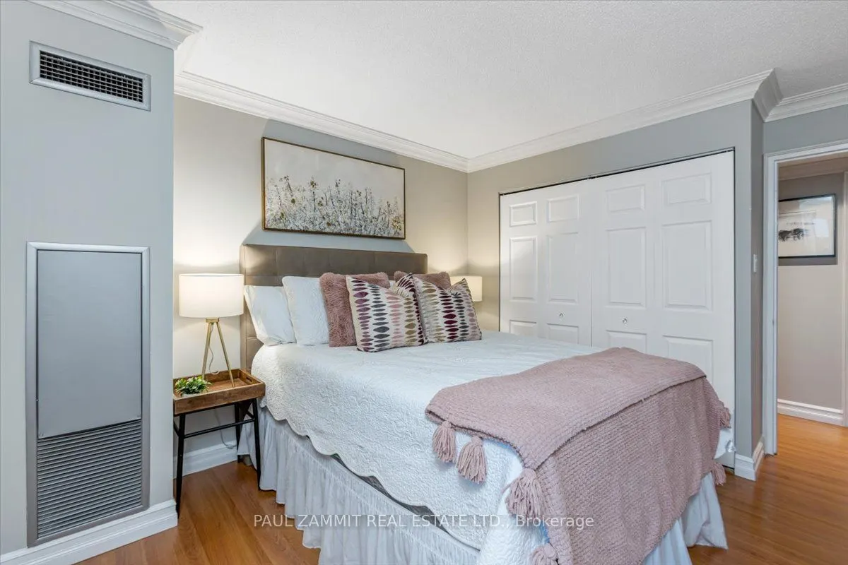 5 Weldrick Road W, #709