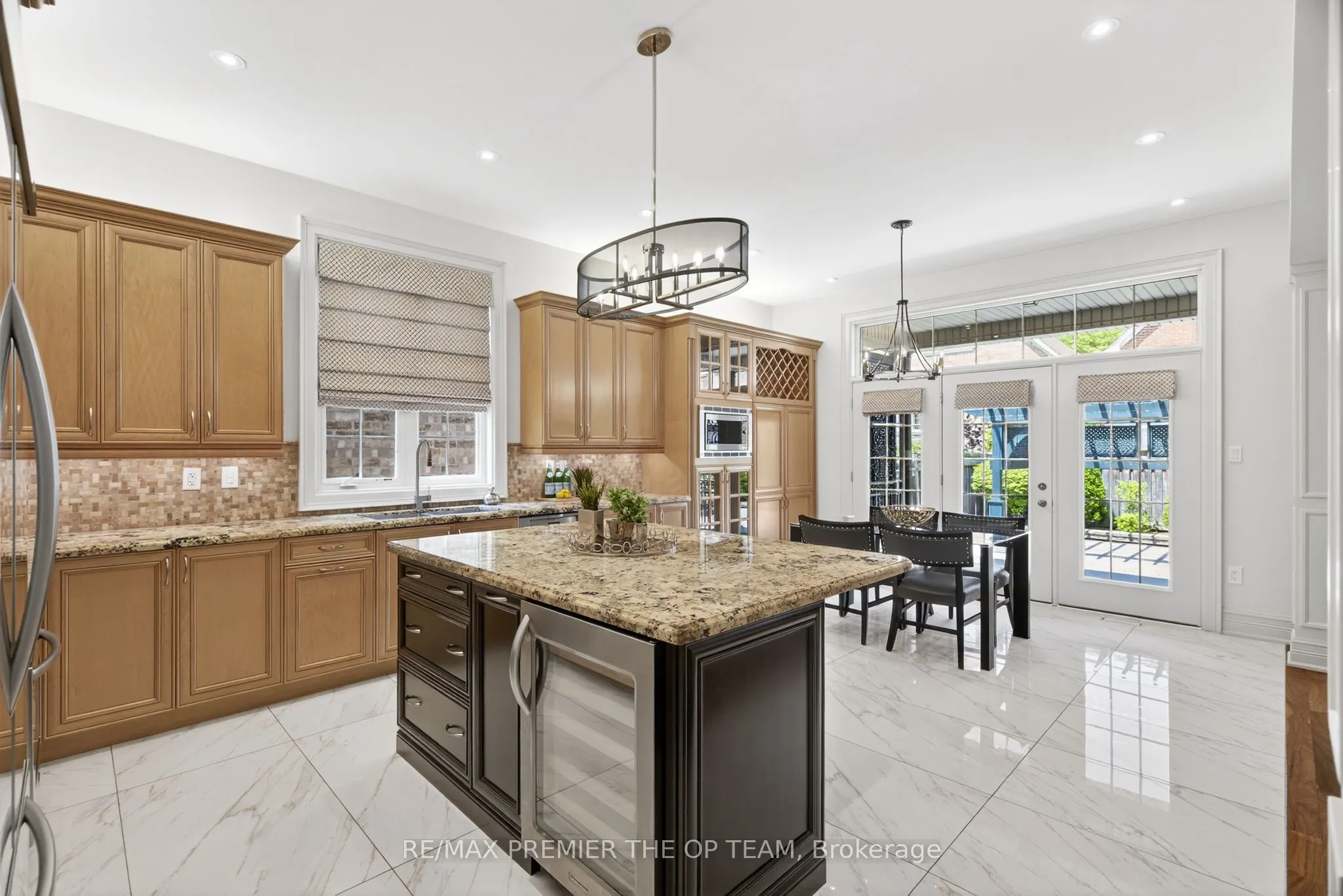 24 Grand Vellore Crescent