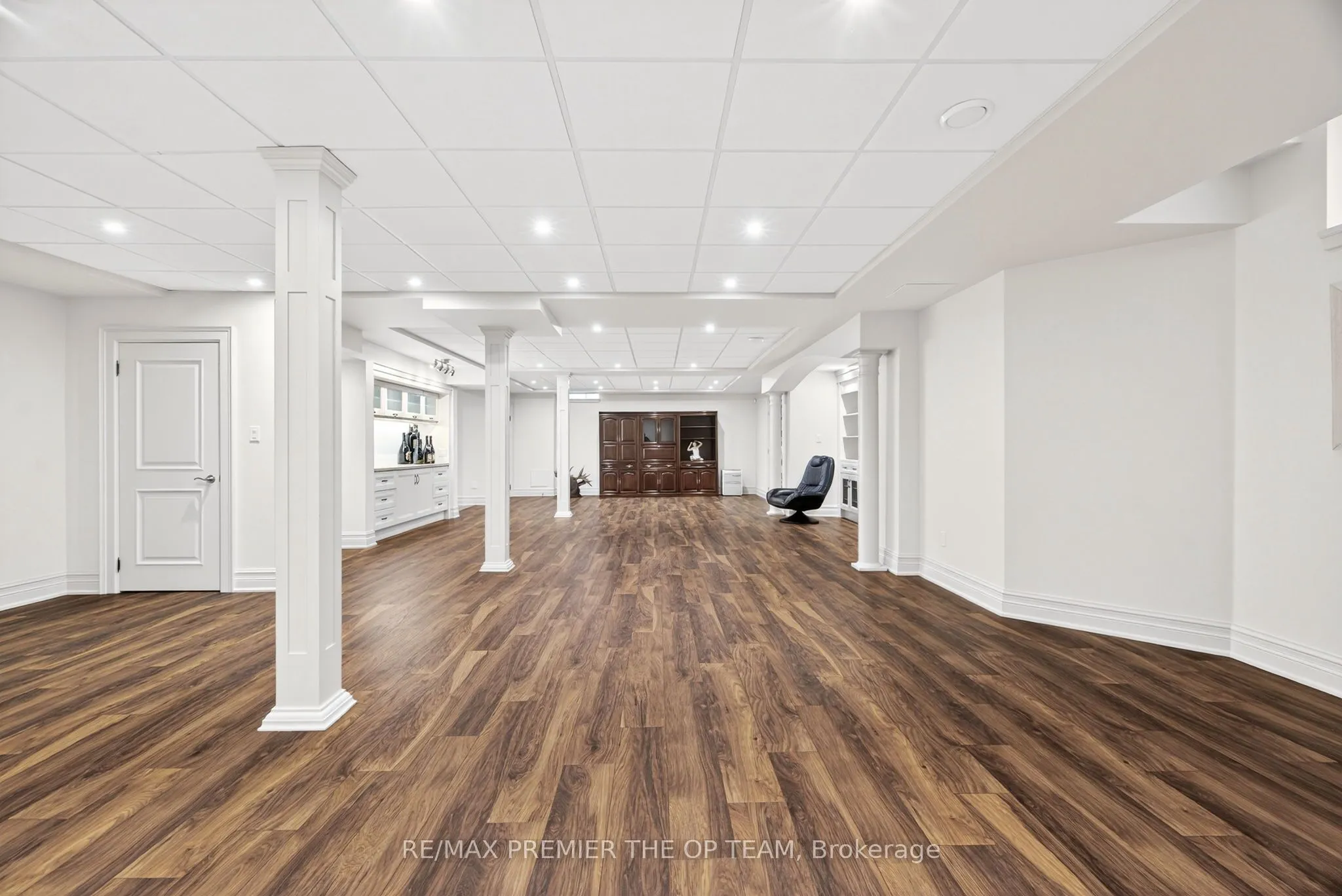 24 Grand Vellore Crescent