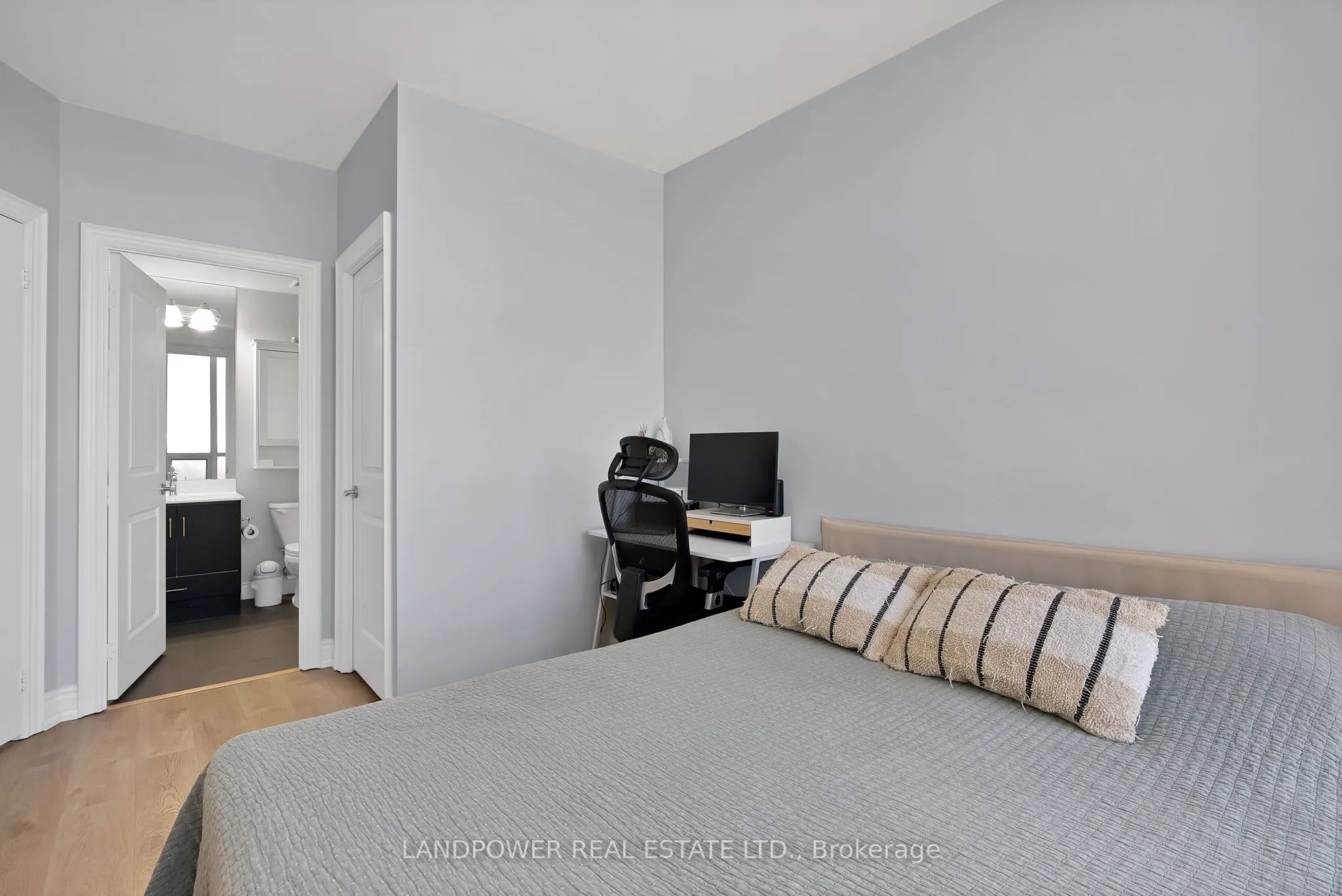 99 South Town Centre Boulevard, #916