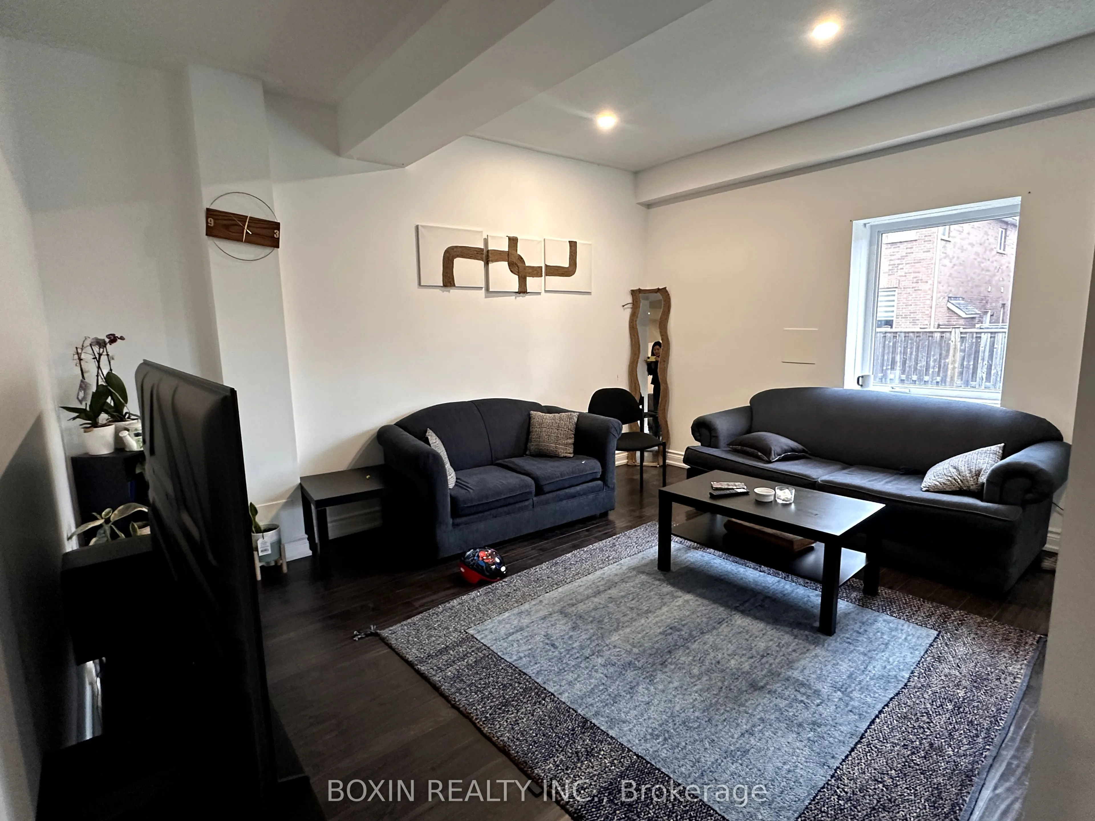 19 Colesbrook Road