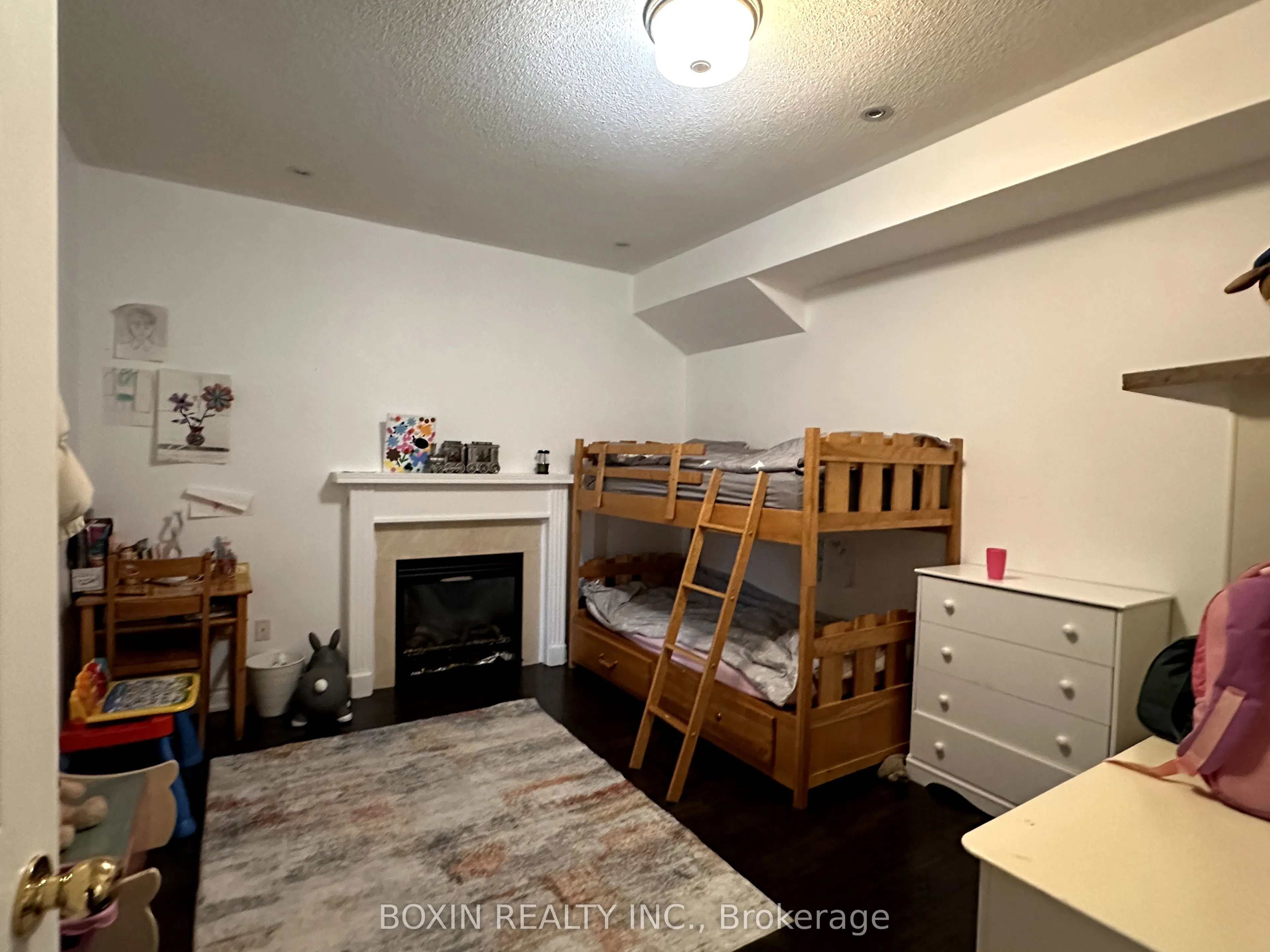 19 Colesbrook Road