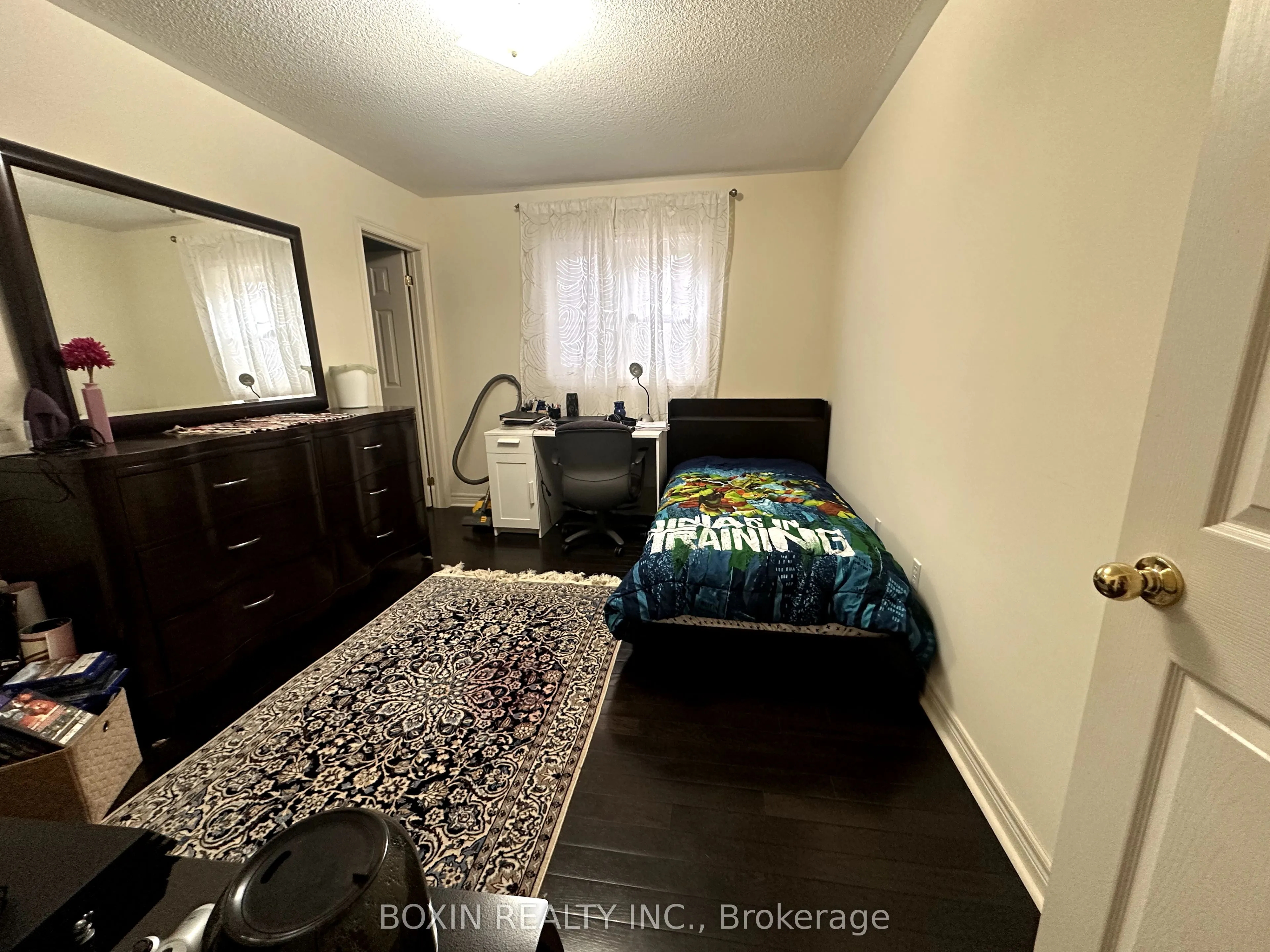 19 Colesbrook Road