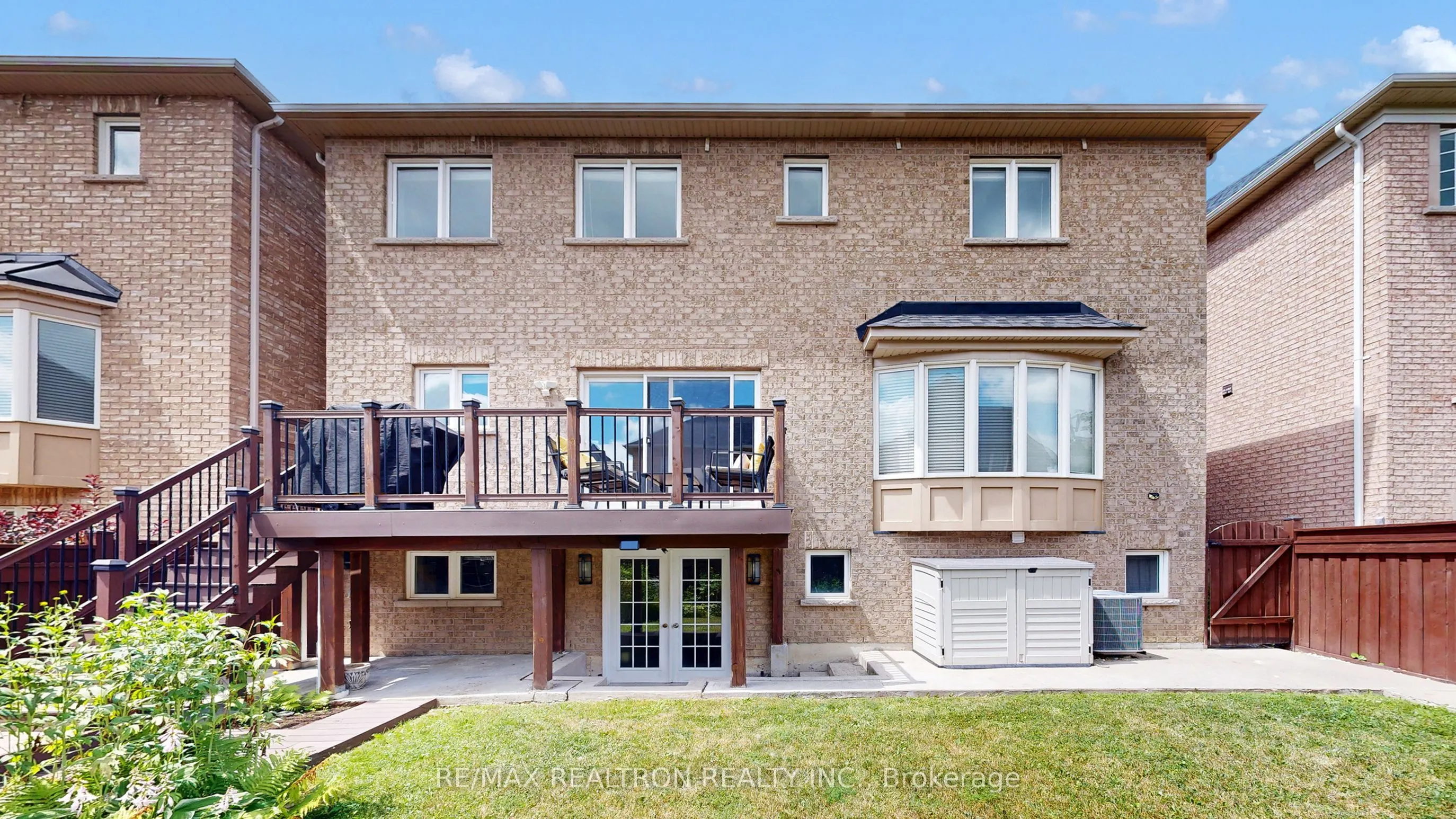 255 SELWYN Road