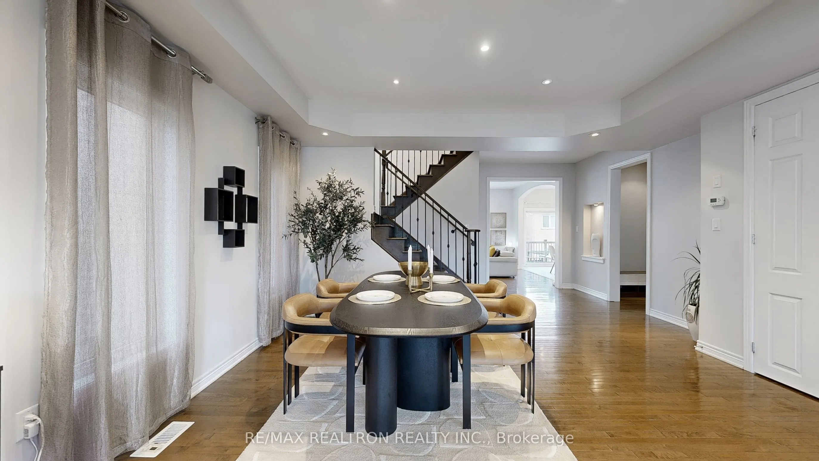 255 SELWYN Road