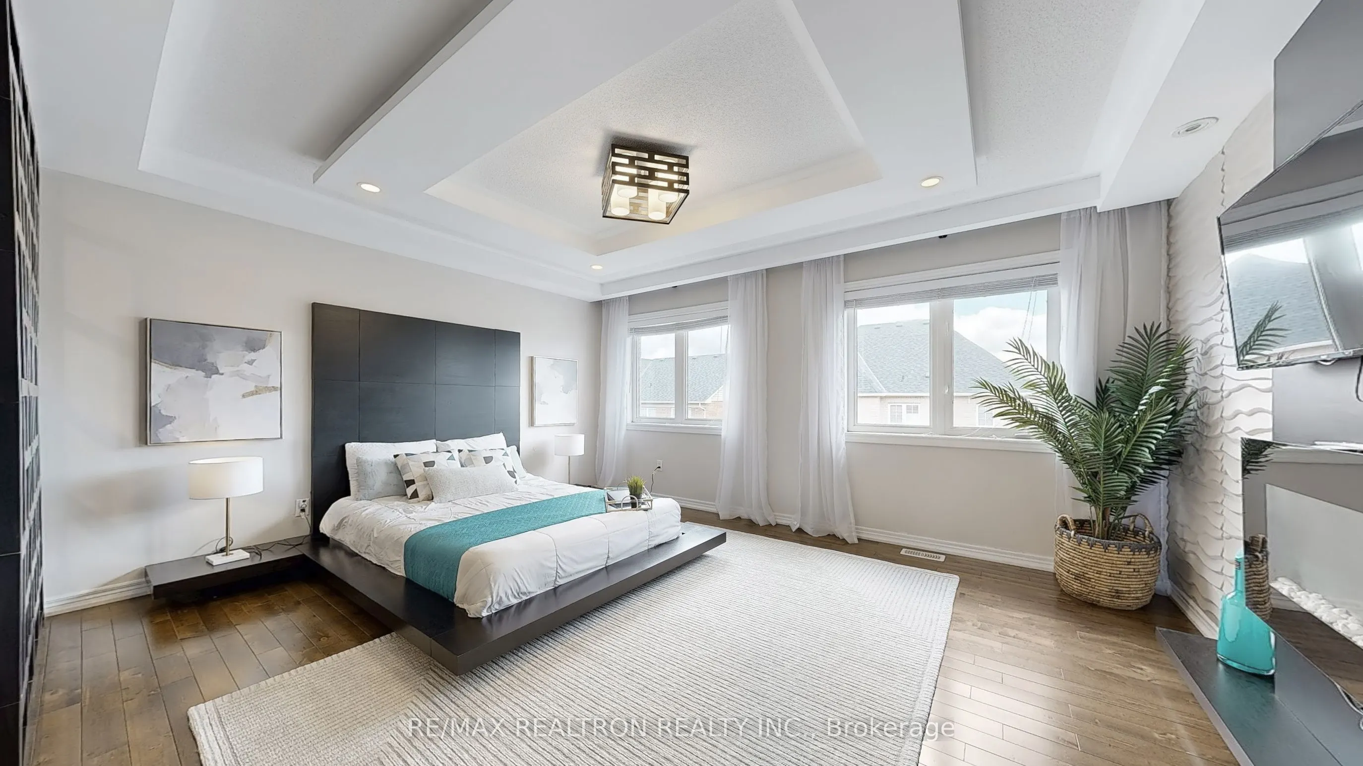 255 SELWYN Road