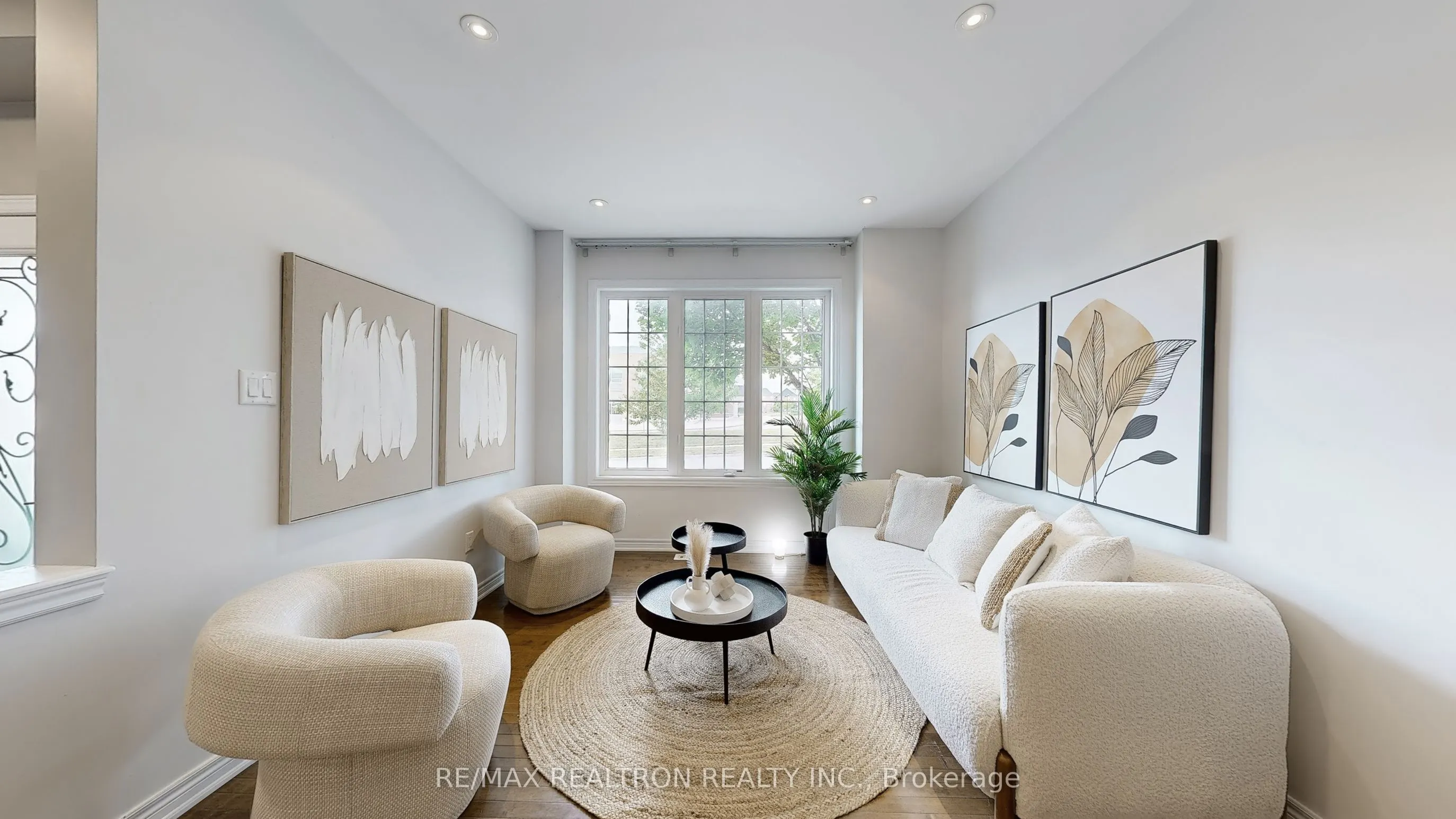 255 SELWYN Road