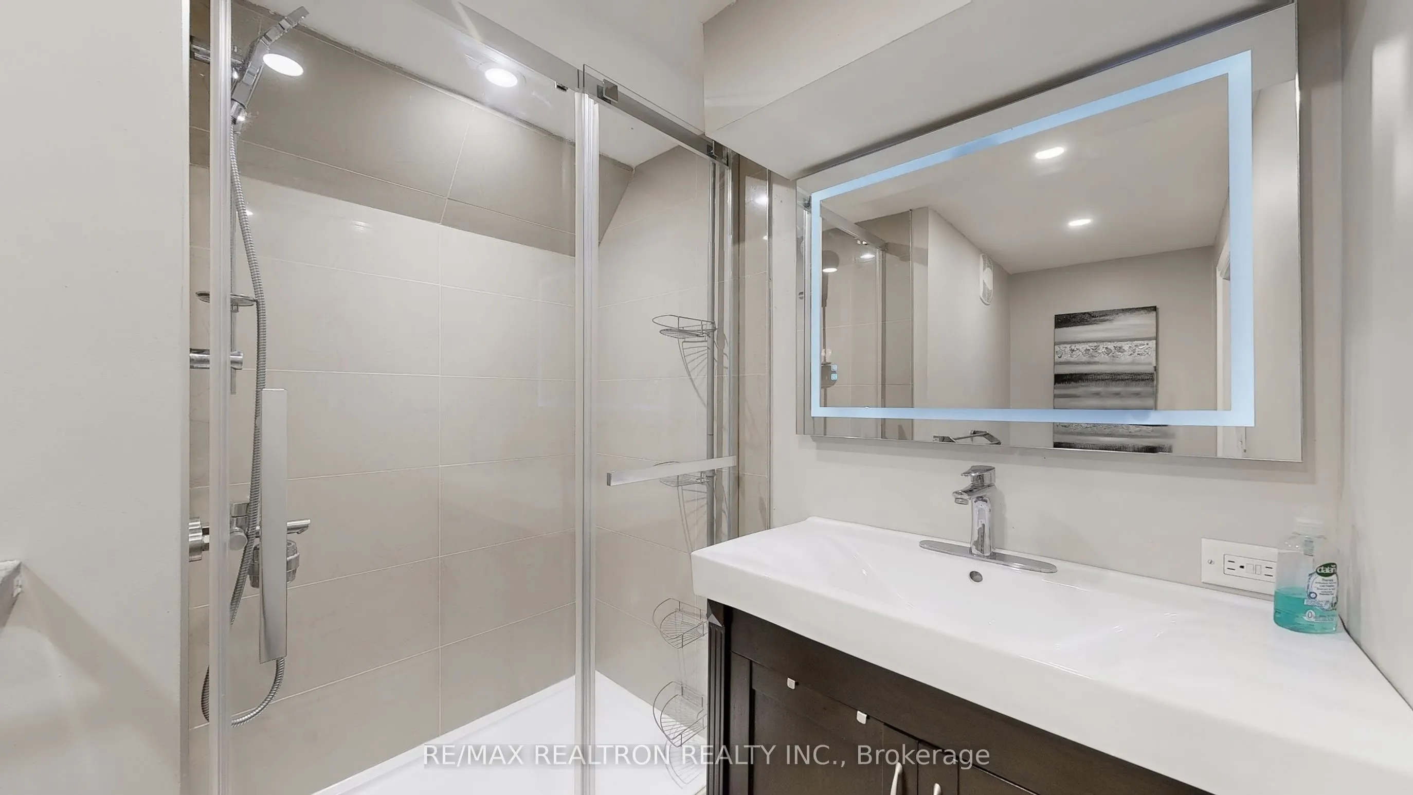 255 SELWYN Road