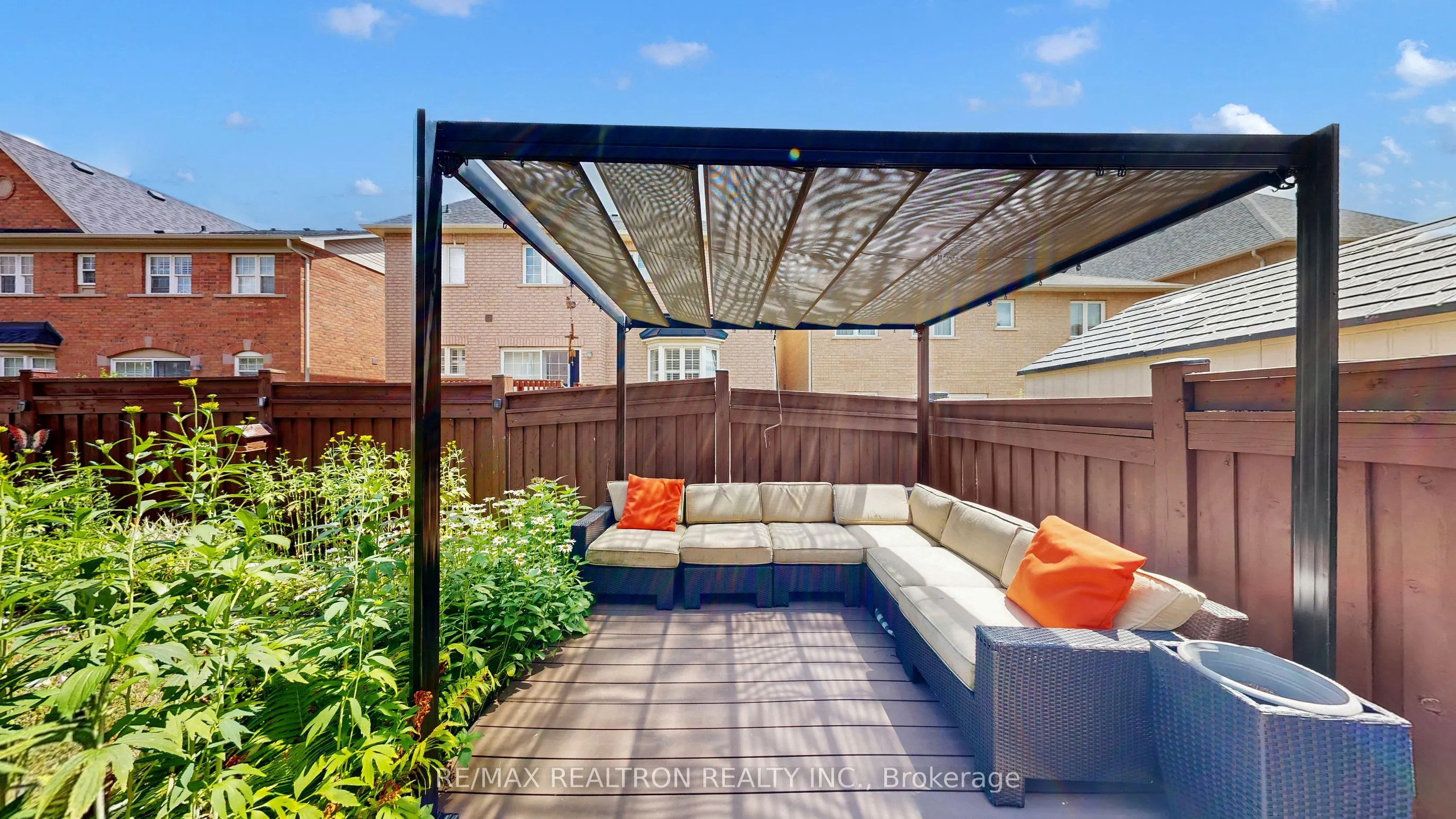 255 SELWYN Road