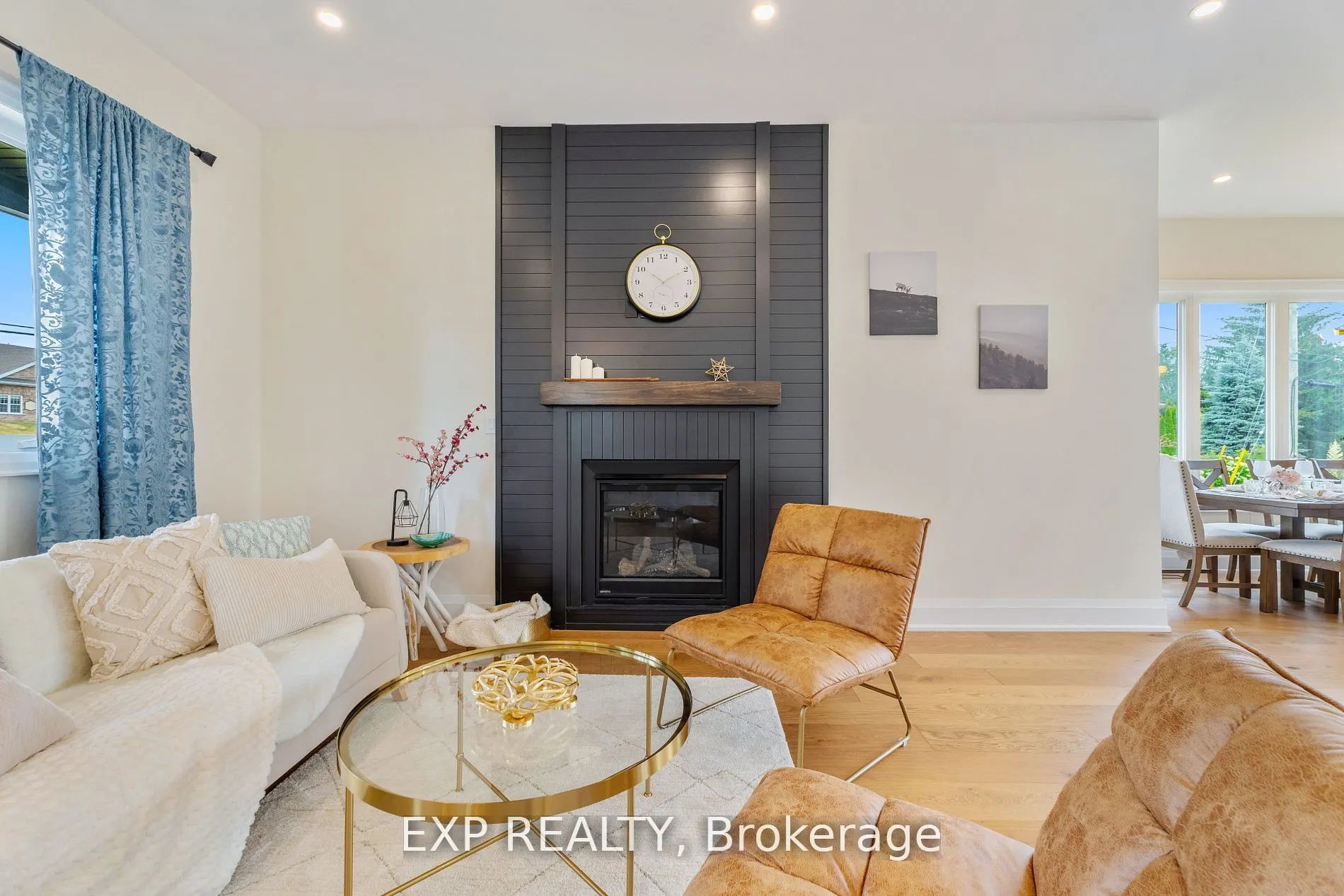 271 Main Street N