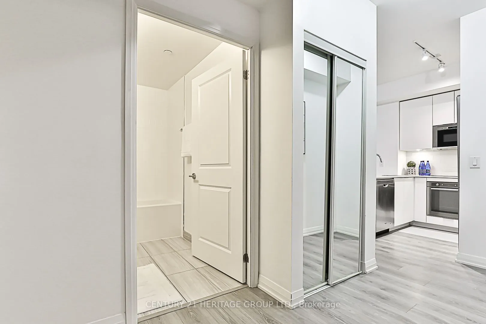 99 Eagle Rock Way, #226