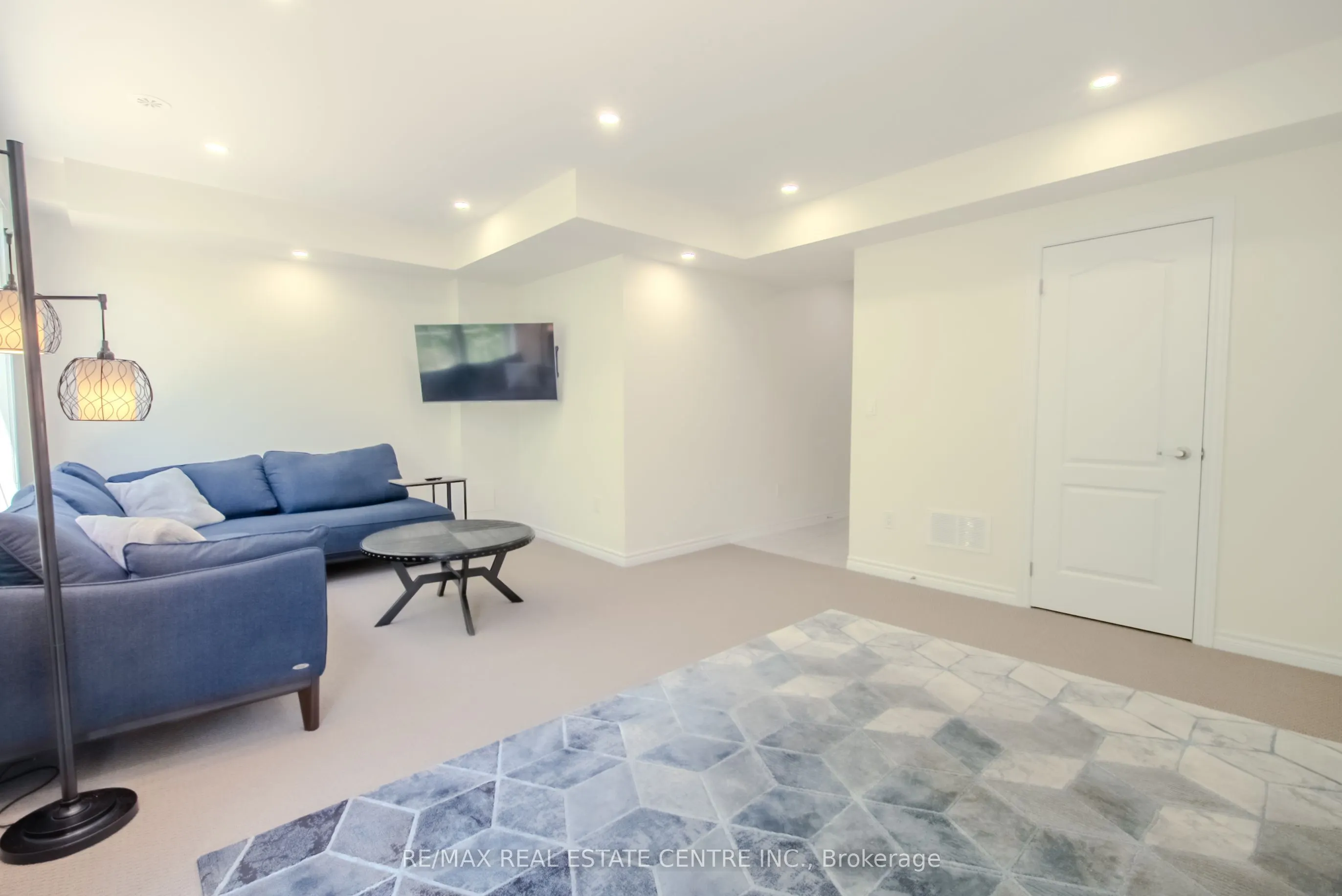 181 Parktree Drive, #42