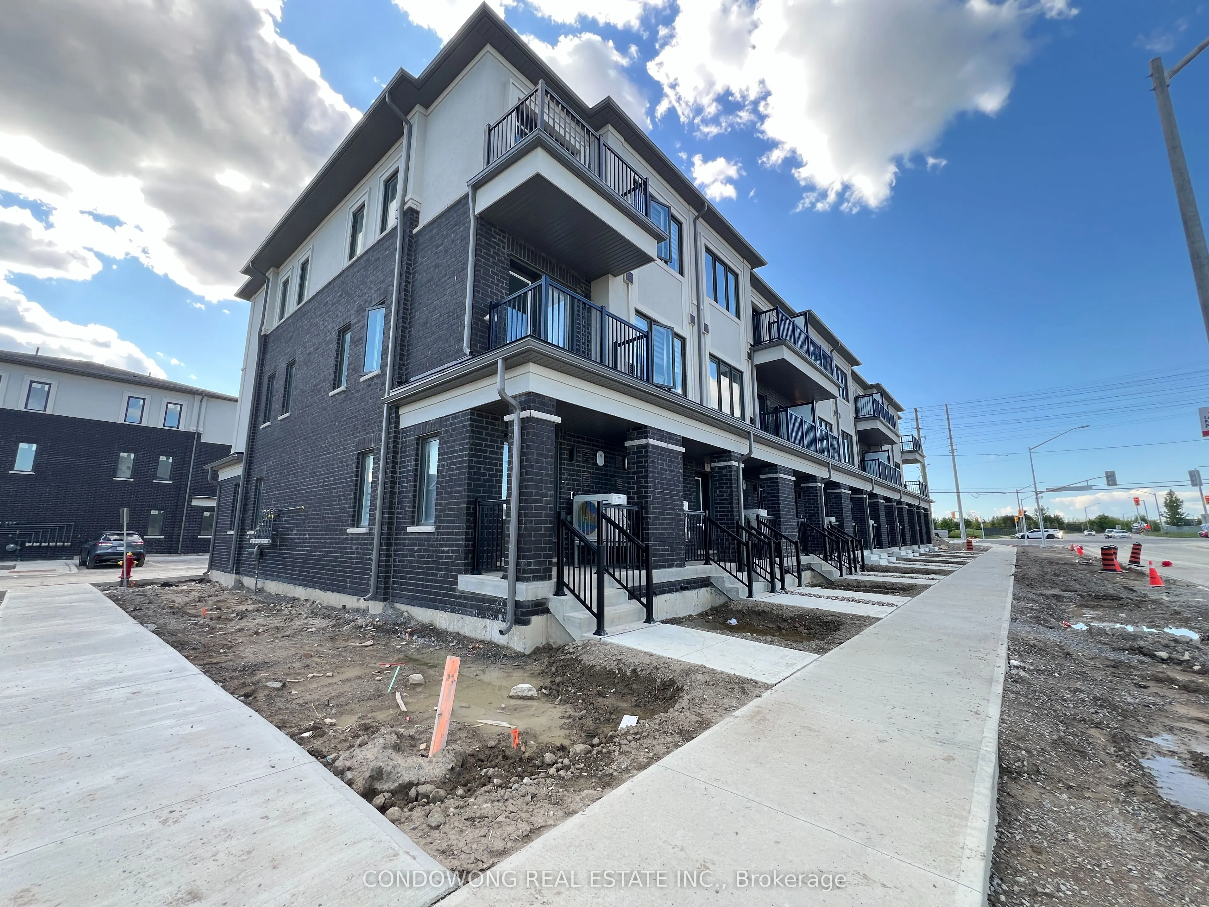 6 Matawin Lane, #141