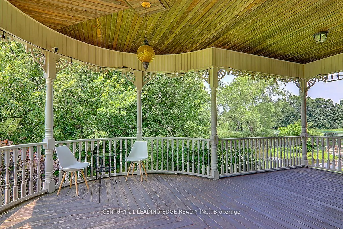 7 Maple View Lane