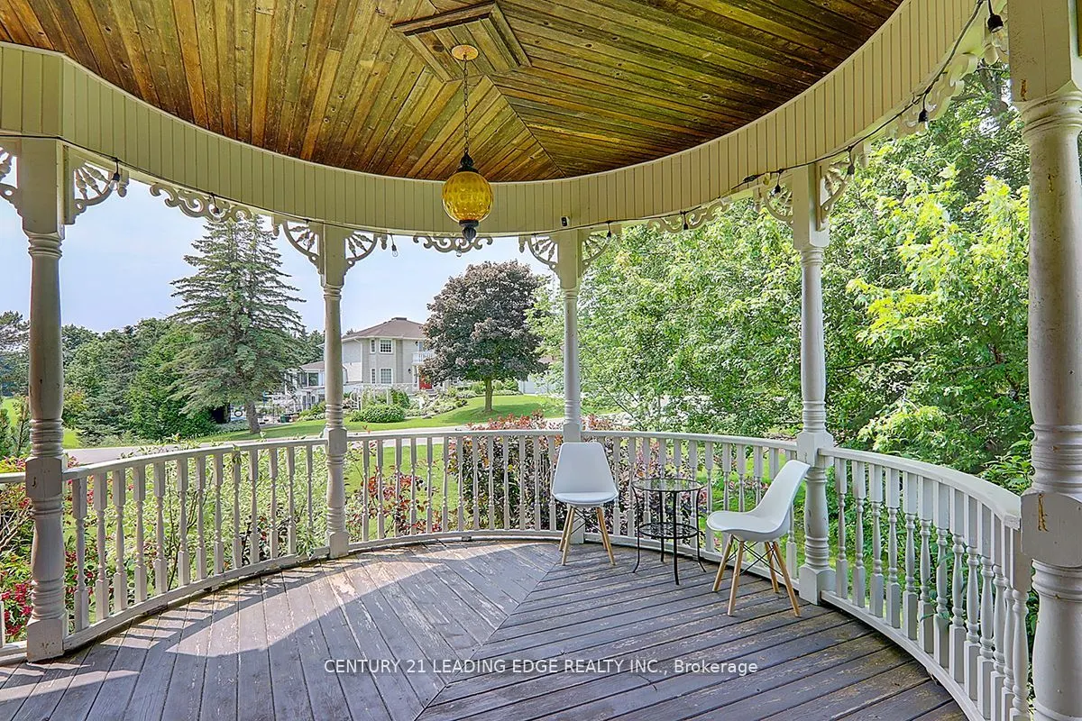 7 Maple View Lane