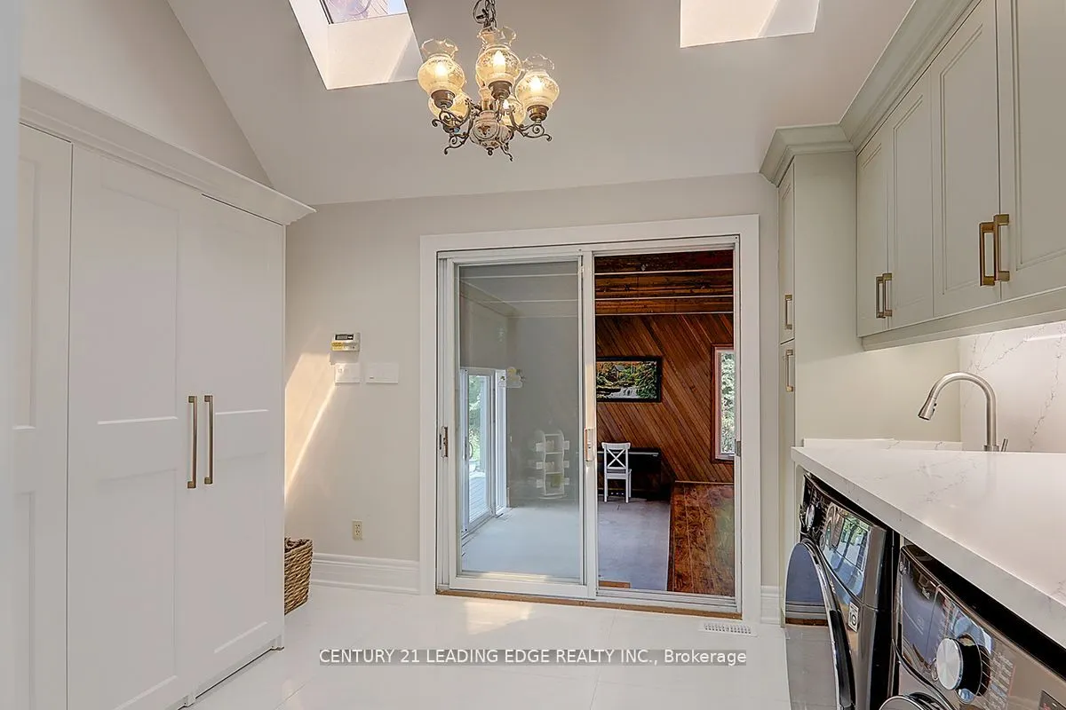7 Maple View Lane