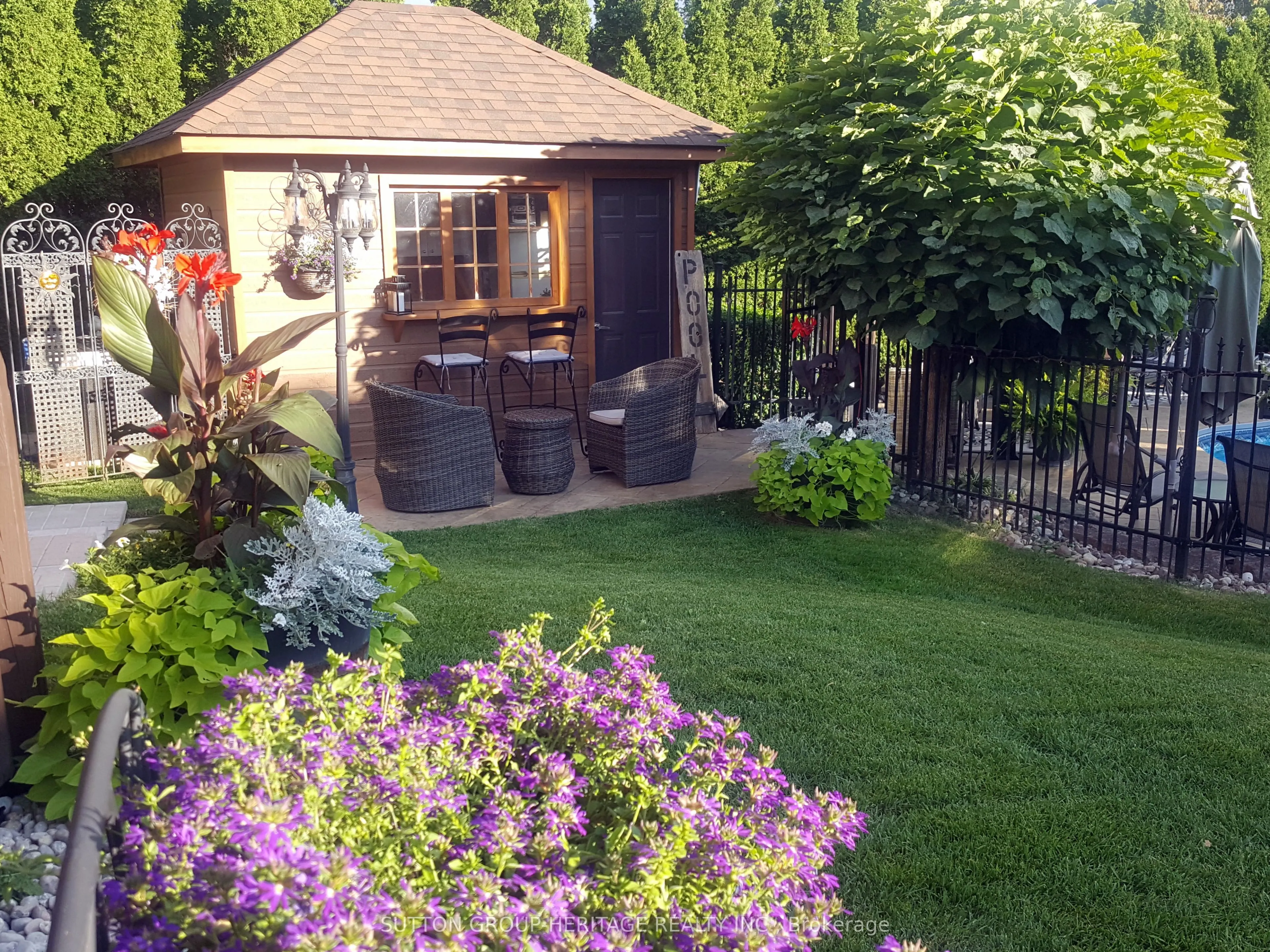 35 Pondmede Crescent