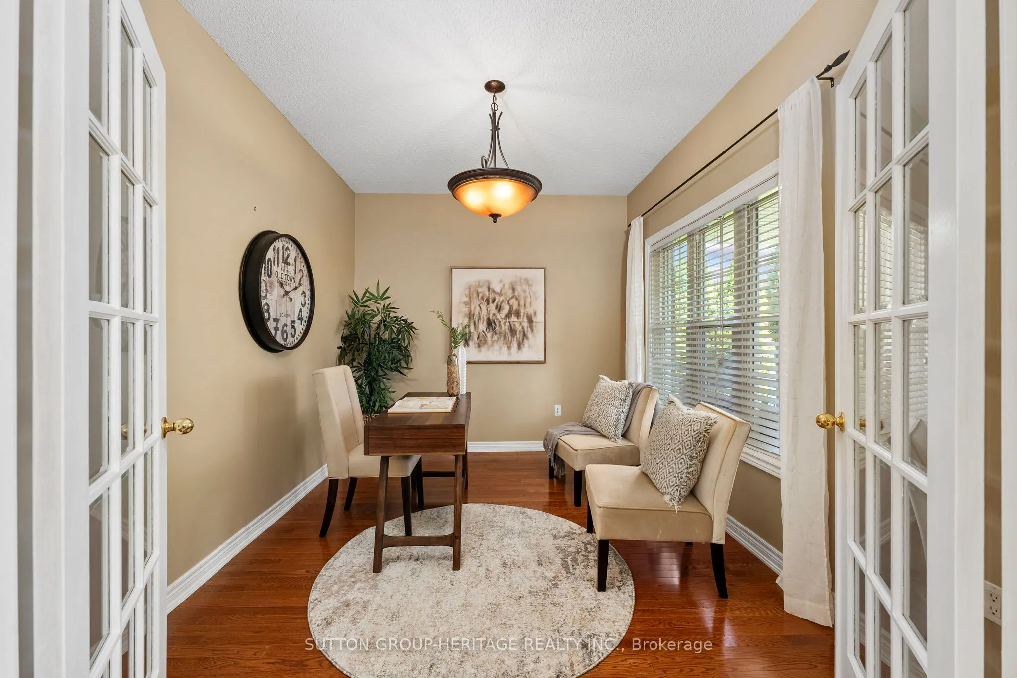 35 Pondmede Crescent