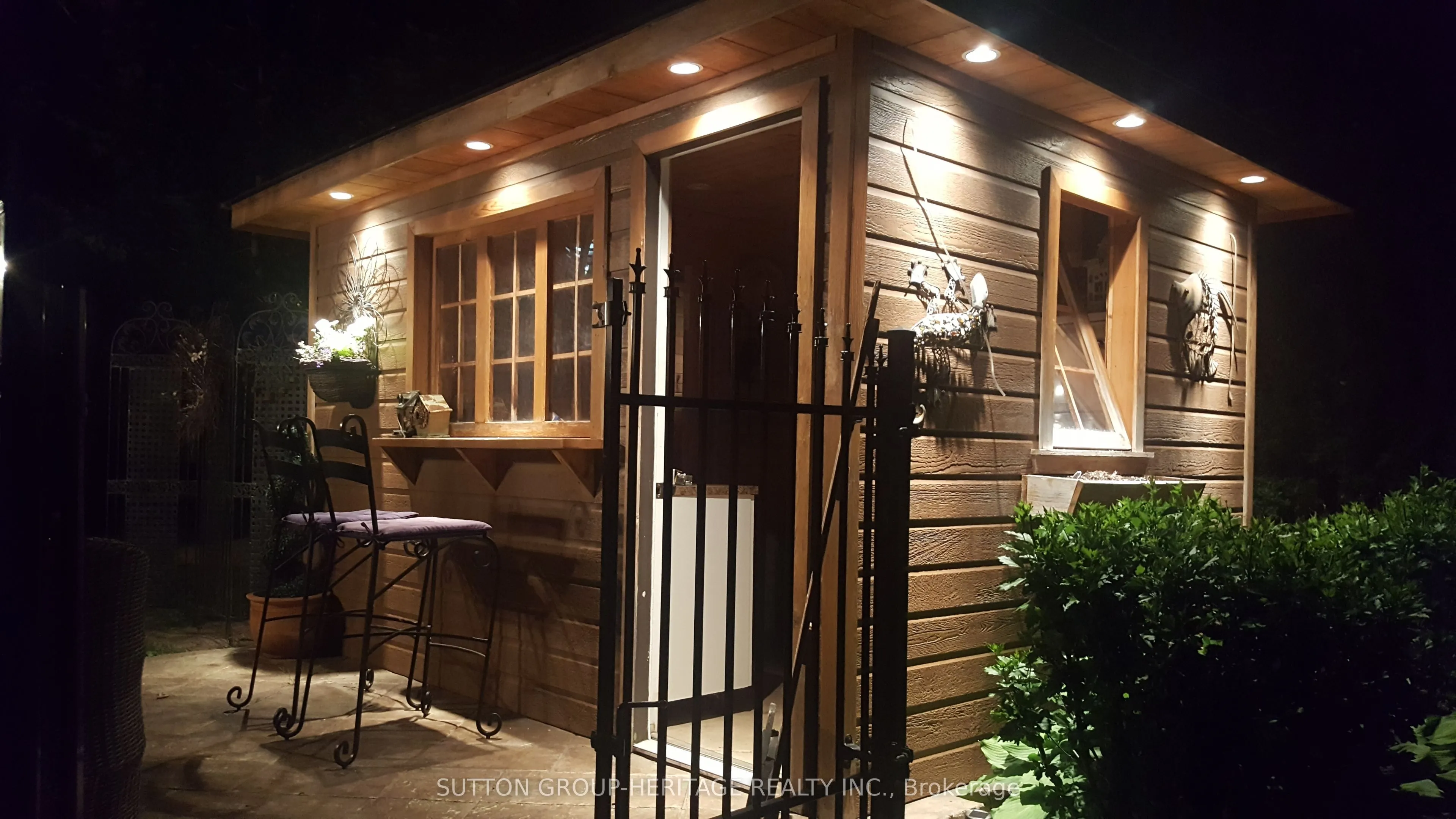35 Pondmede Crescent