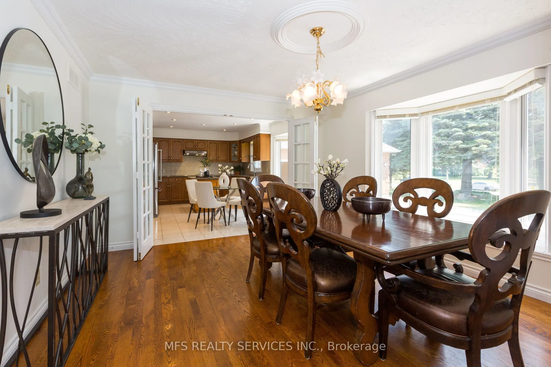 8 Marilyn Avenue