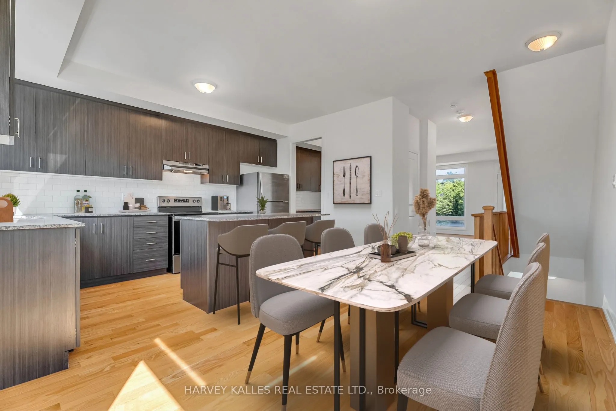 106 Moneypenny Place