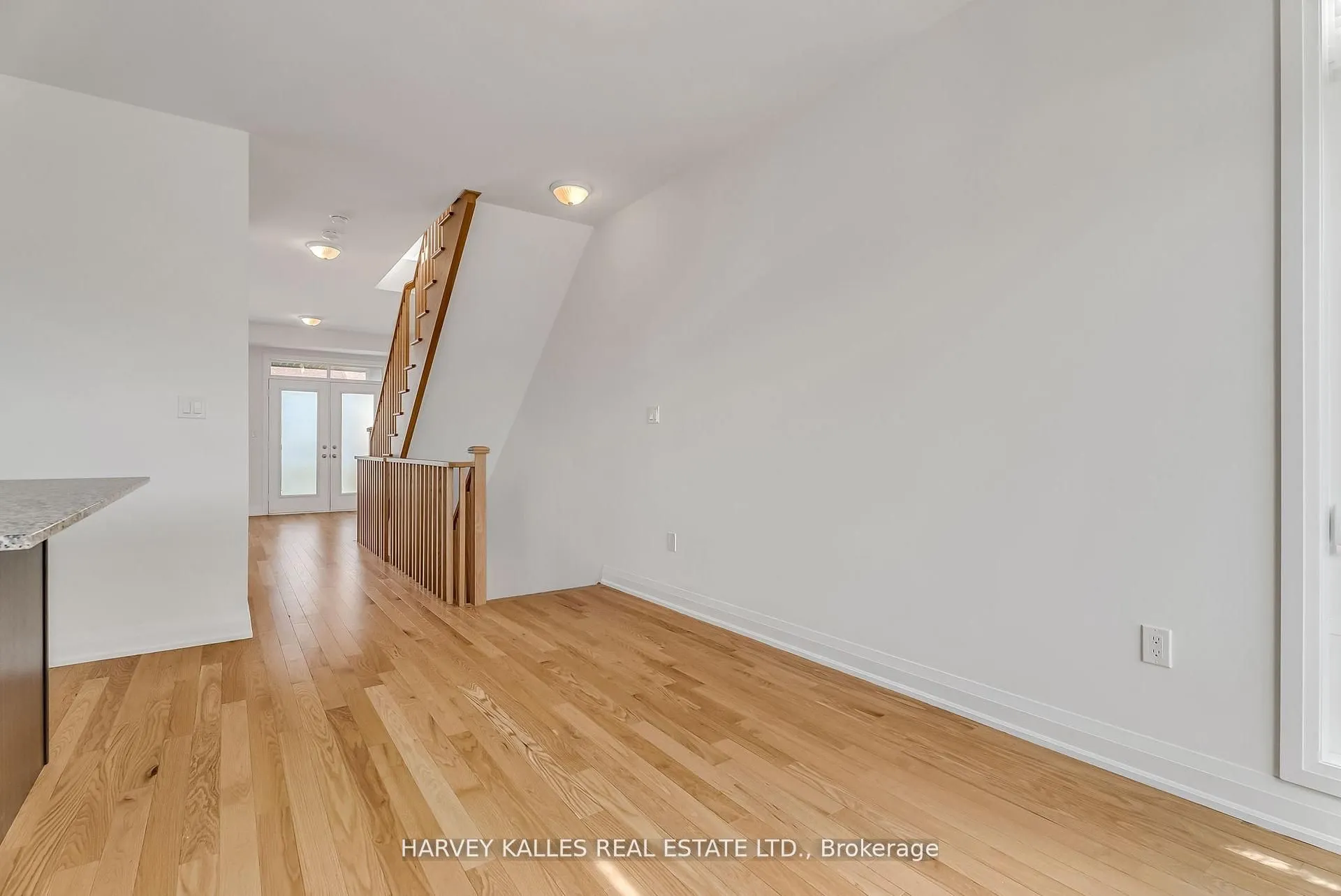 106 Moneypenny Place