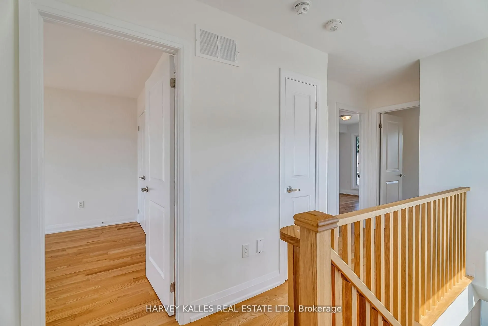 106 Moneypenny Place