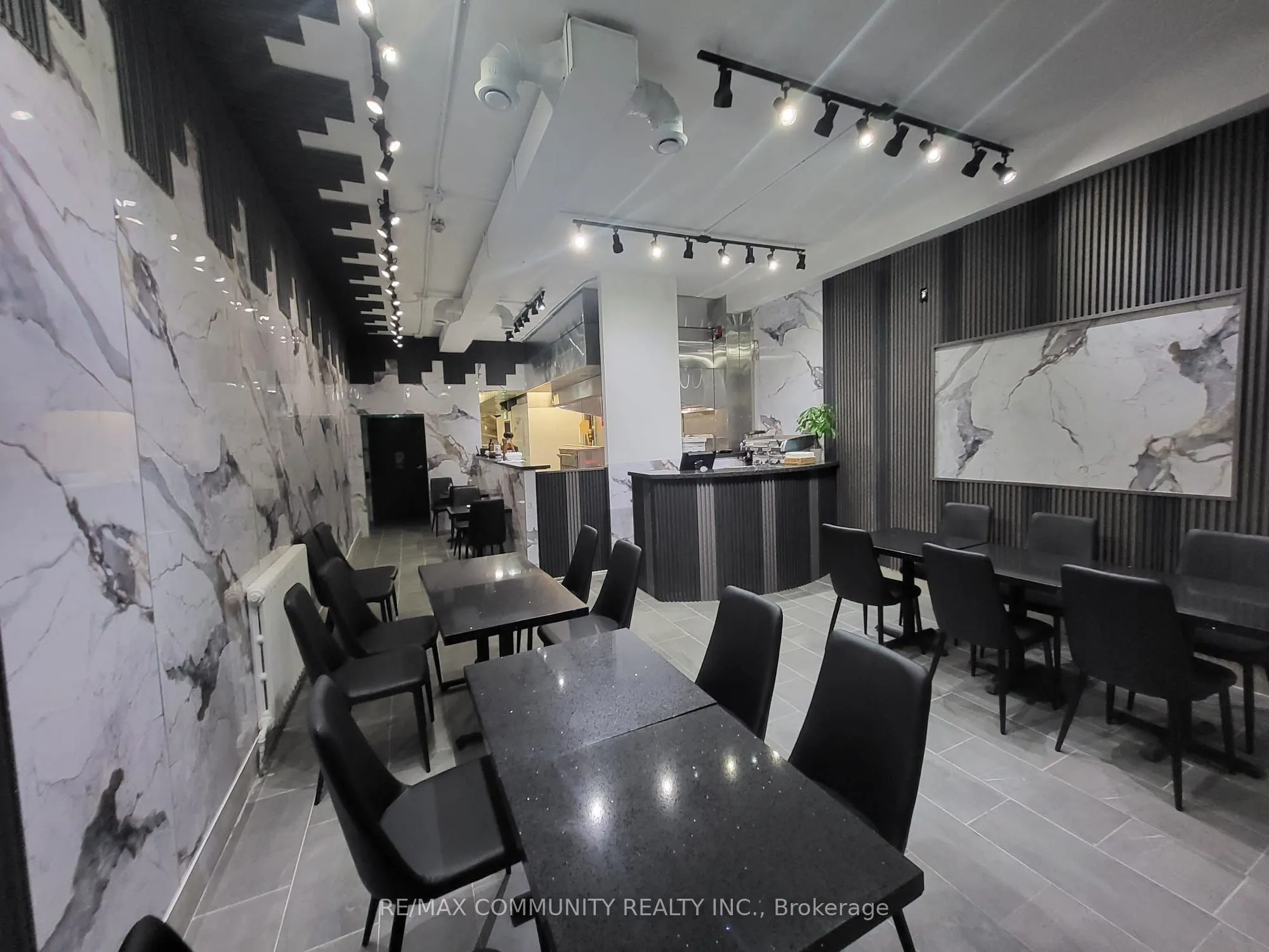 245 Main Street S
