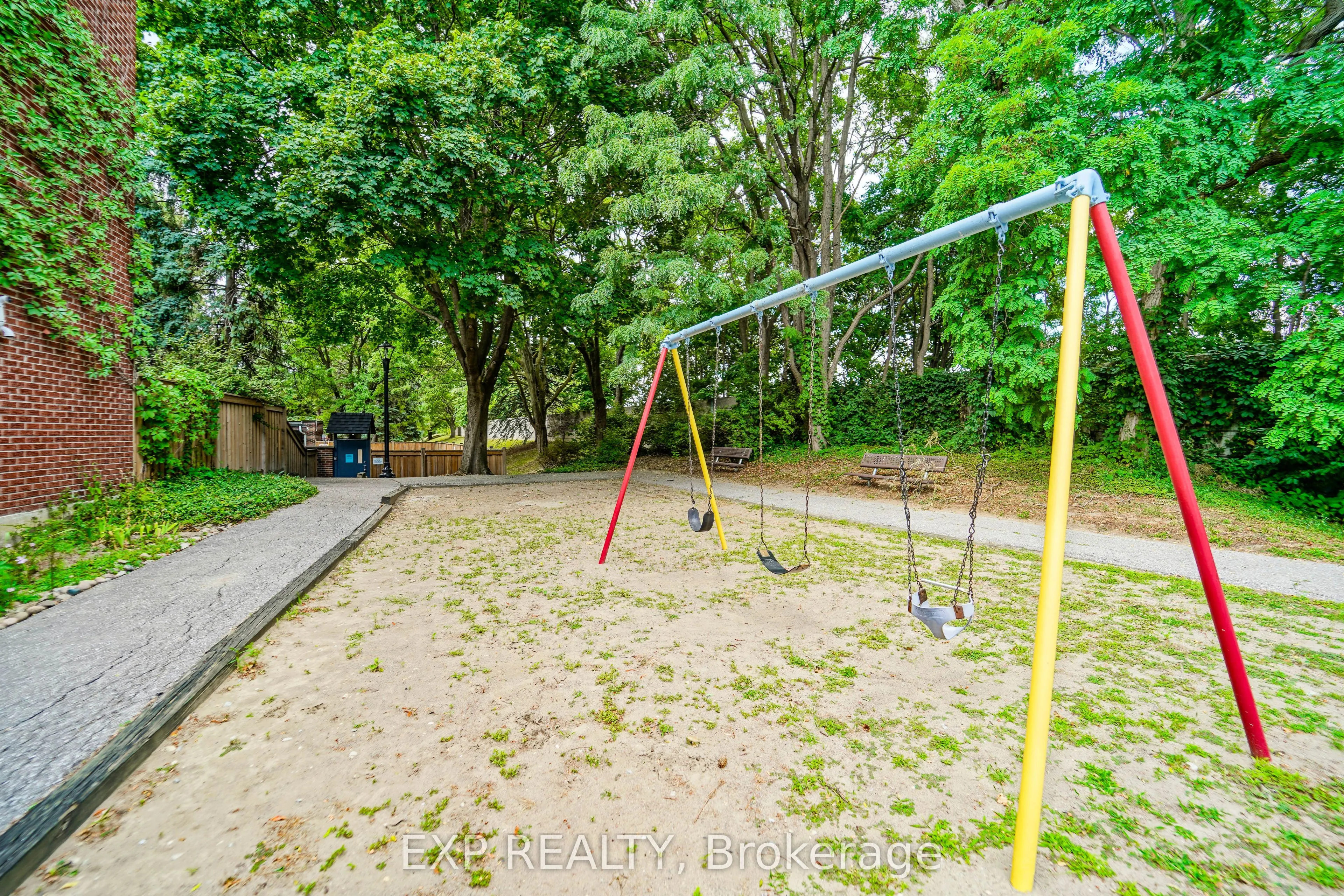 288 Simonston Boulevard, #30